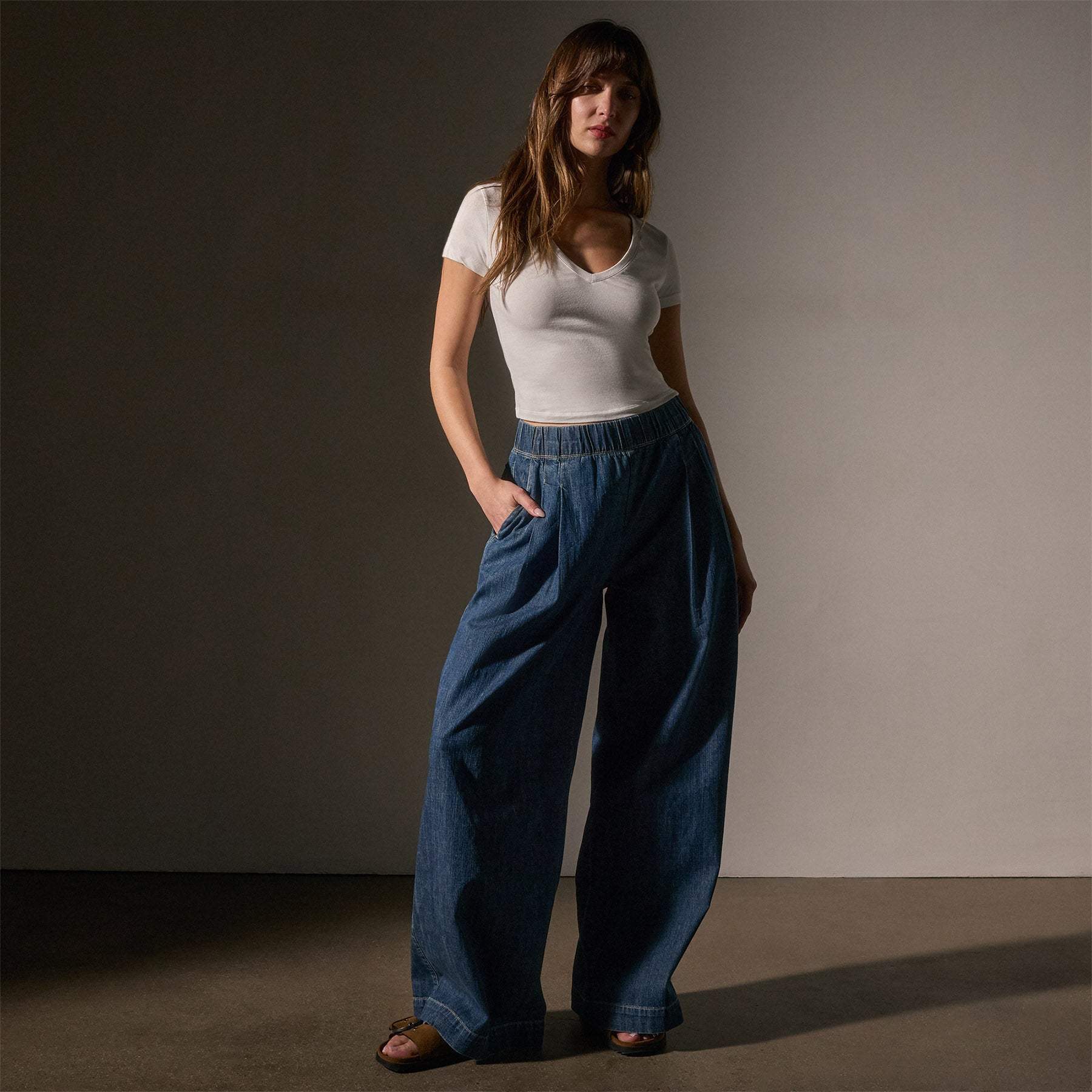 Stylish Pleated Denim Pants for Women - Medium Wash Distressed Jeans - Perfect for Casual Outfits & Streetwear Fashion