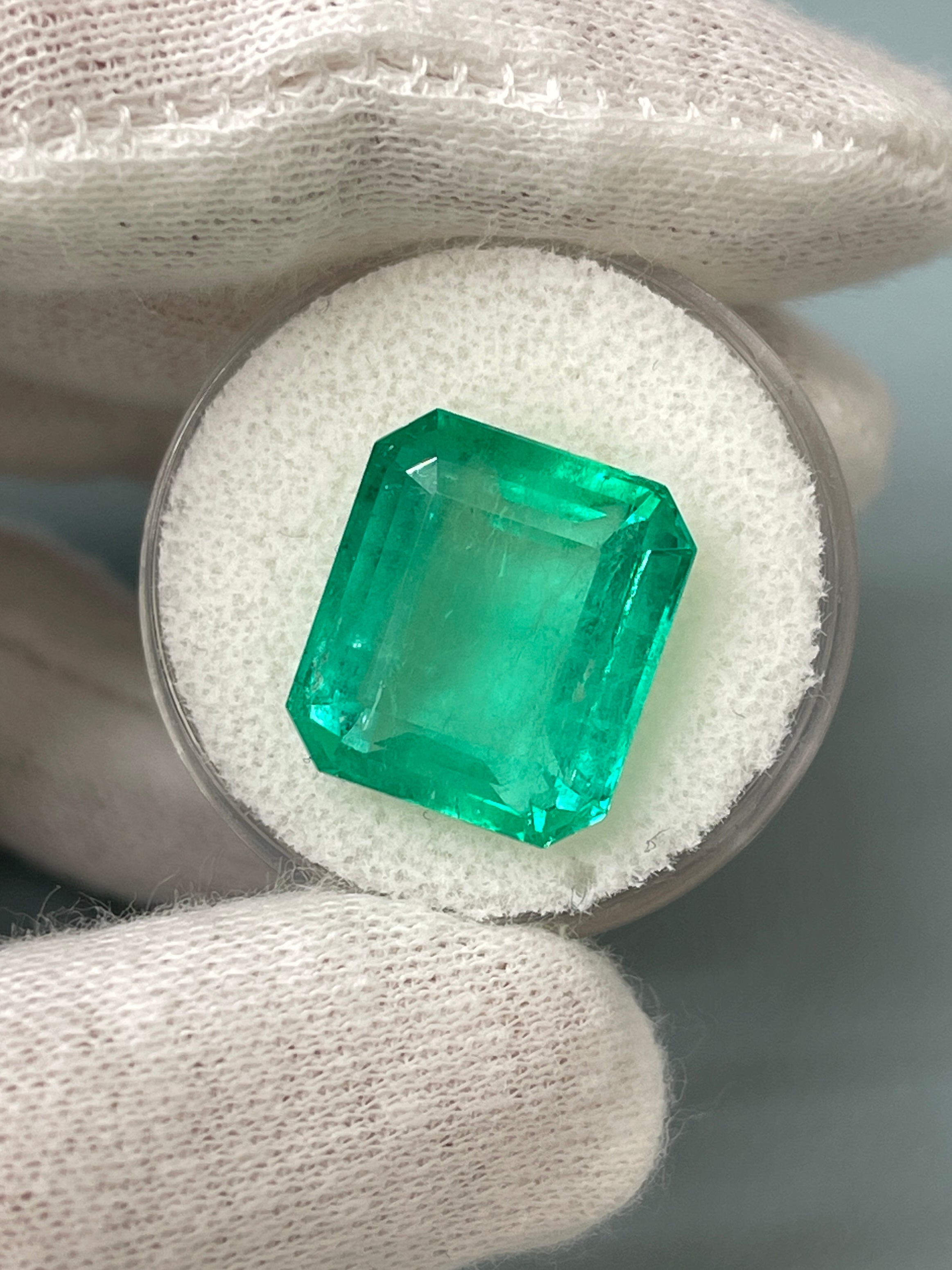 13.82 Carat Colombian Emerald Loose Gemstone - 15x14mm Emerald Cut for Jewelry Making & Engagement Rings