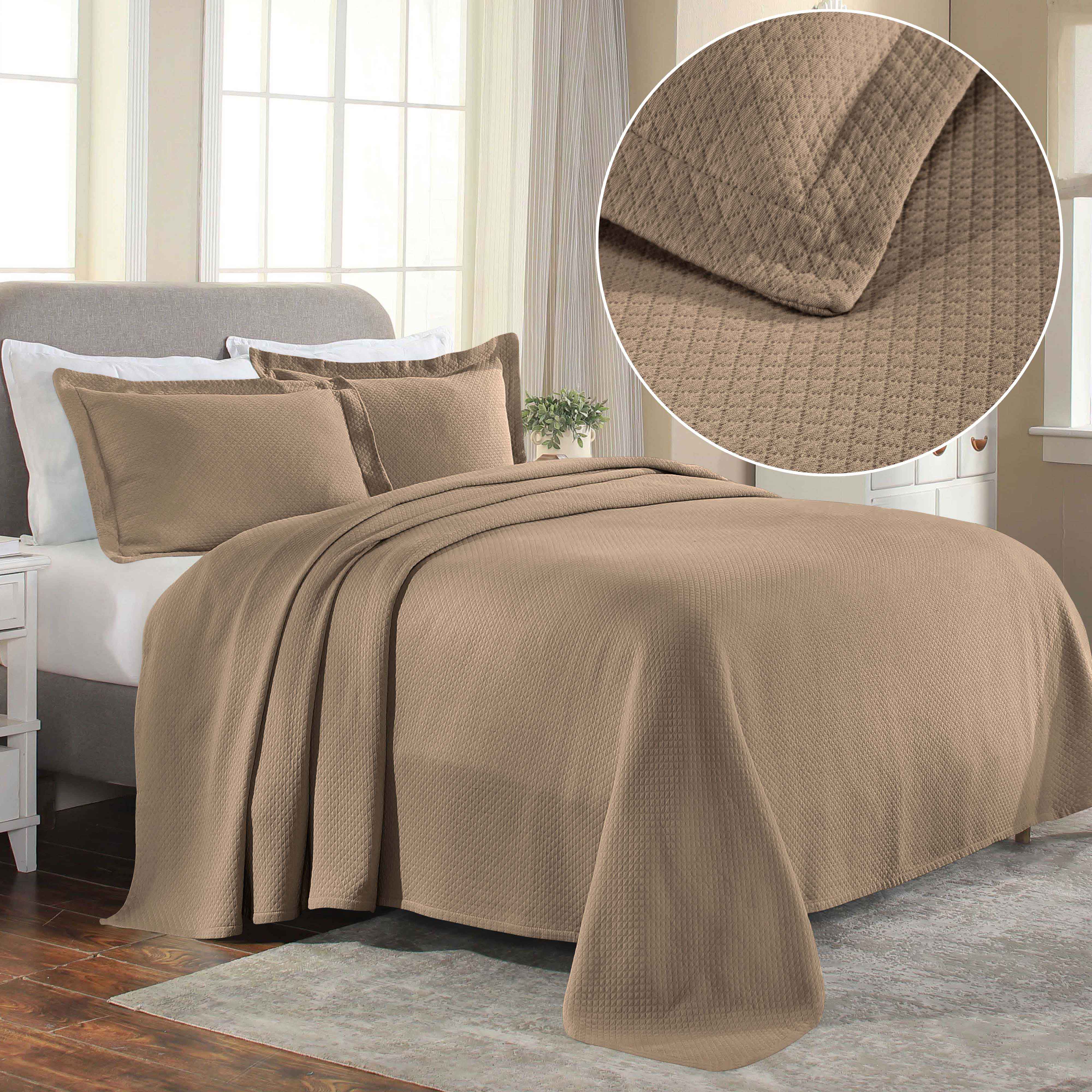 Luxury Jacquard Matelassé Cotton Diamond Solitaire Bedspread Set - Queen Size Bedding Coverlet for Master Bedroom, Guest Room & Hotel Decor