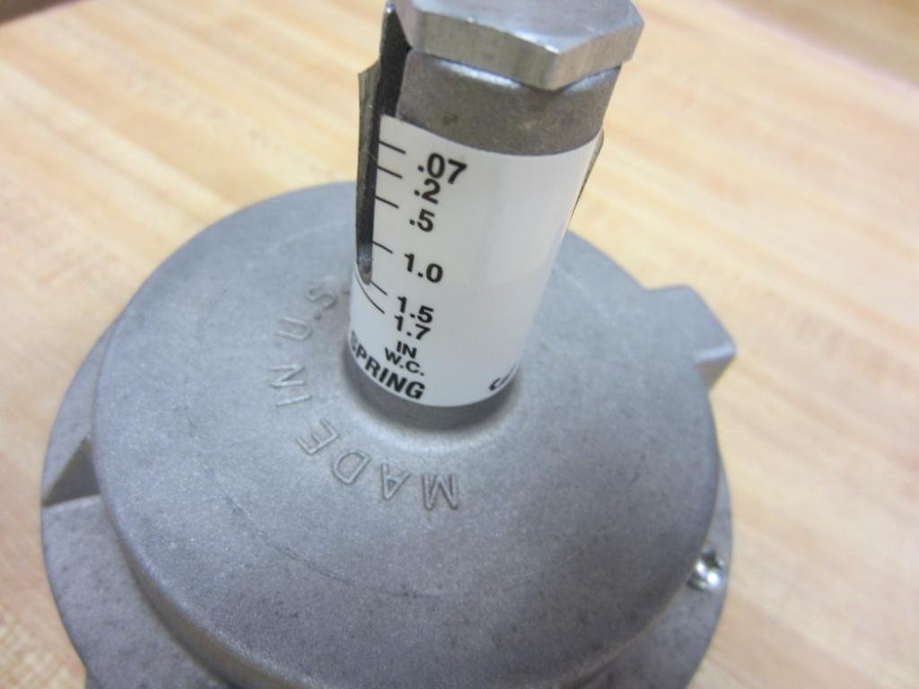 ANTUNES Controls Air Pressure Switch with Blue Spring - HVAC, Pneumatic Systems & Industrial Applications