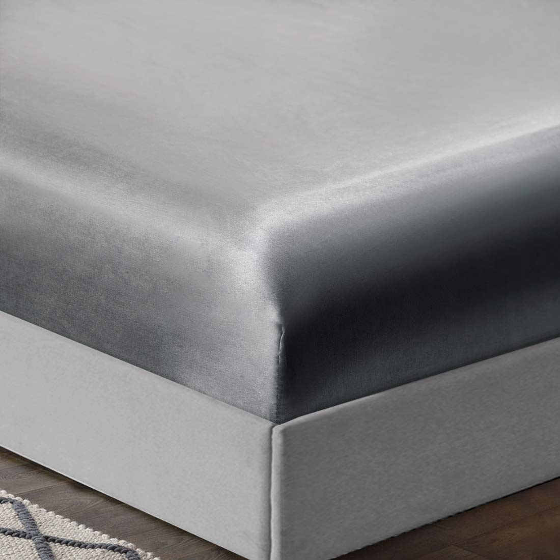 TREELY 4-Piece Satin Sheet Set Twin Size - Silky Smooth Grey Satin Bedding with Deep Pocket (Fitted Sheet, Flat Sheet, 2 Pillowcases) - Luxury Bed Sheets for Soft Comfort & Elegant Bedroom Decor