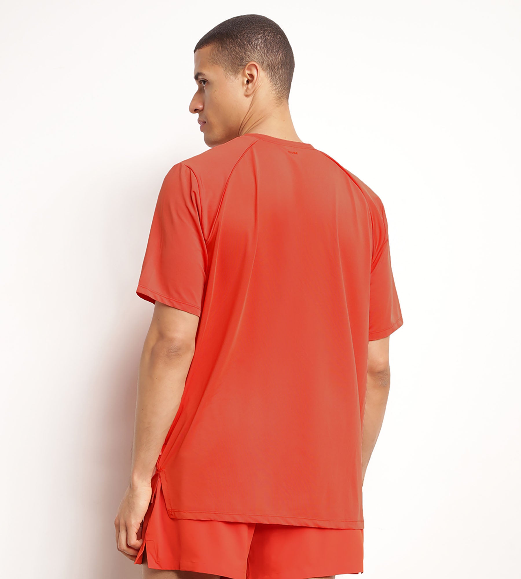 Breathable Red Men's Sport T-Shirt - Lightweight & Moisture-Wicking for Running, Gym & Outdoor Activities | DIM MOVE