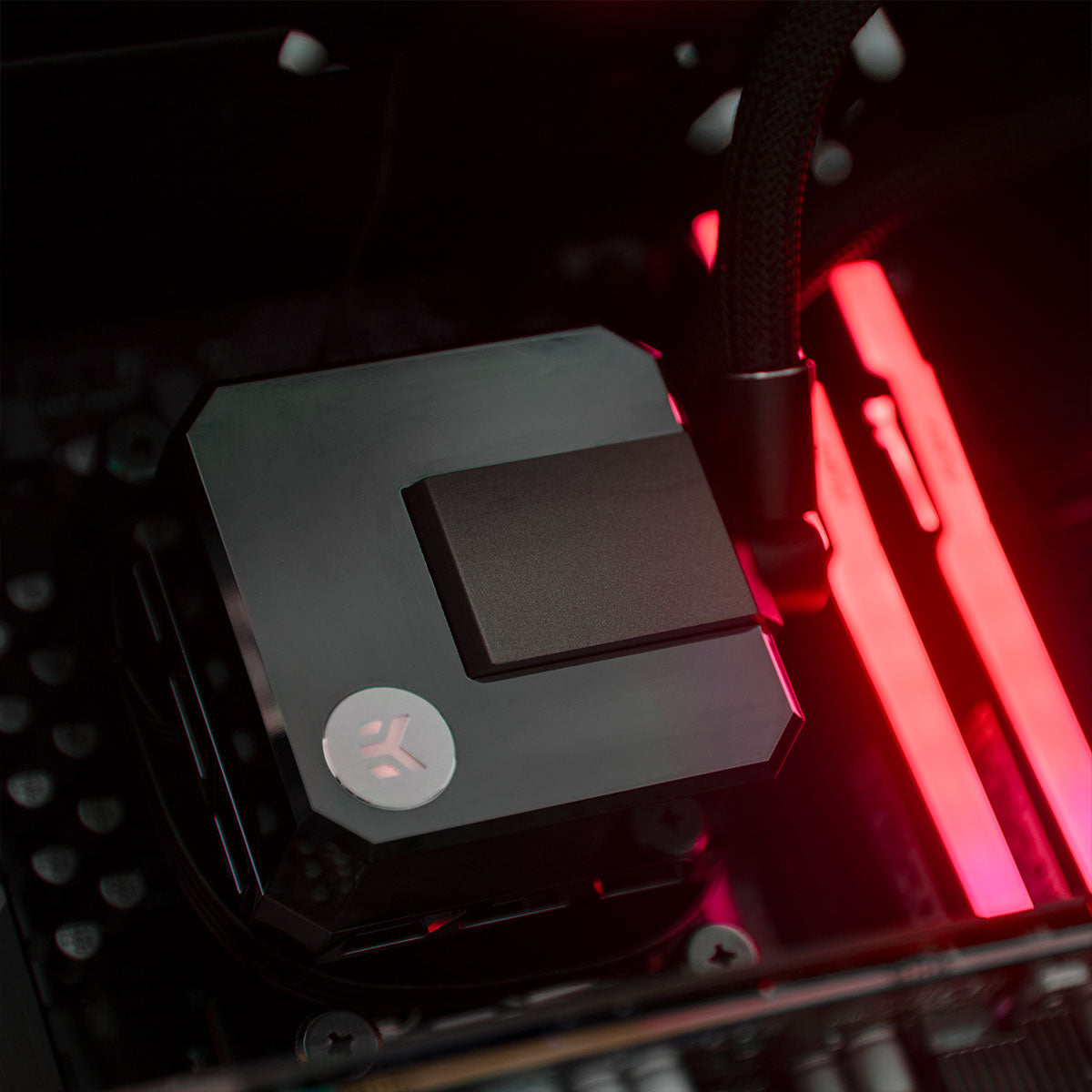 Best AMD Ryzen 5 5600 & Radeon RX 7600 Gaming PC - High Performance Desktop Computer for 1080p Gaming, Streaming & Content Creation