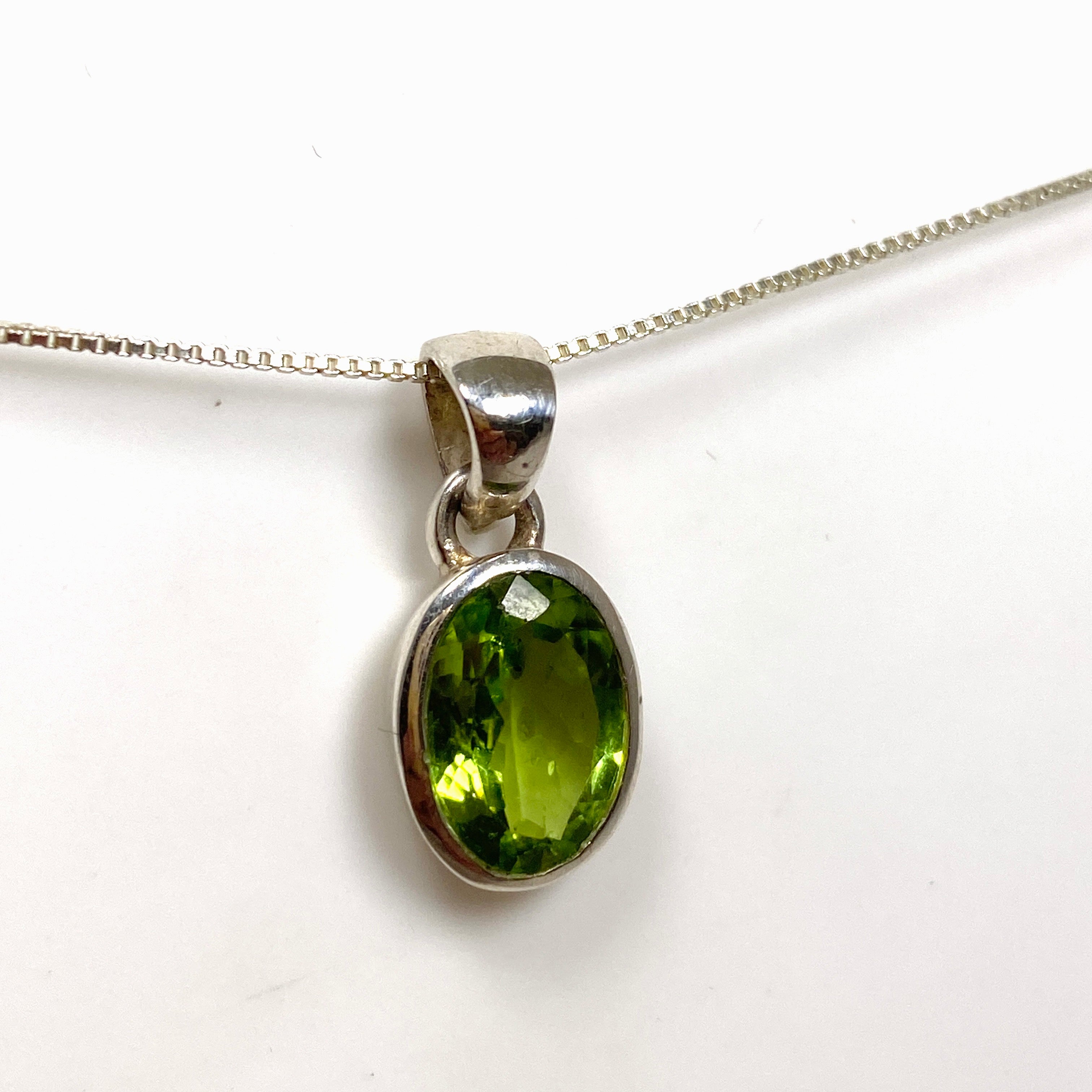 Natural Peridot Oval Faceted Pendant Necklace - 925 Sterling Silver Jewelry for Women - Elegant Birthstone Gift for August | Perfect for Weddings, Parties & Everyday Wear
