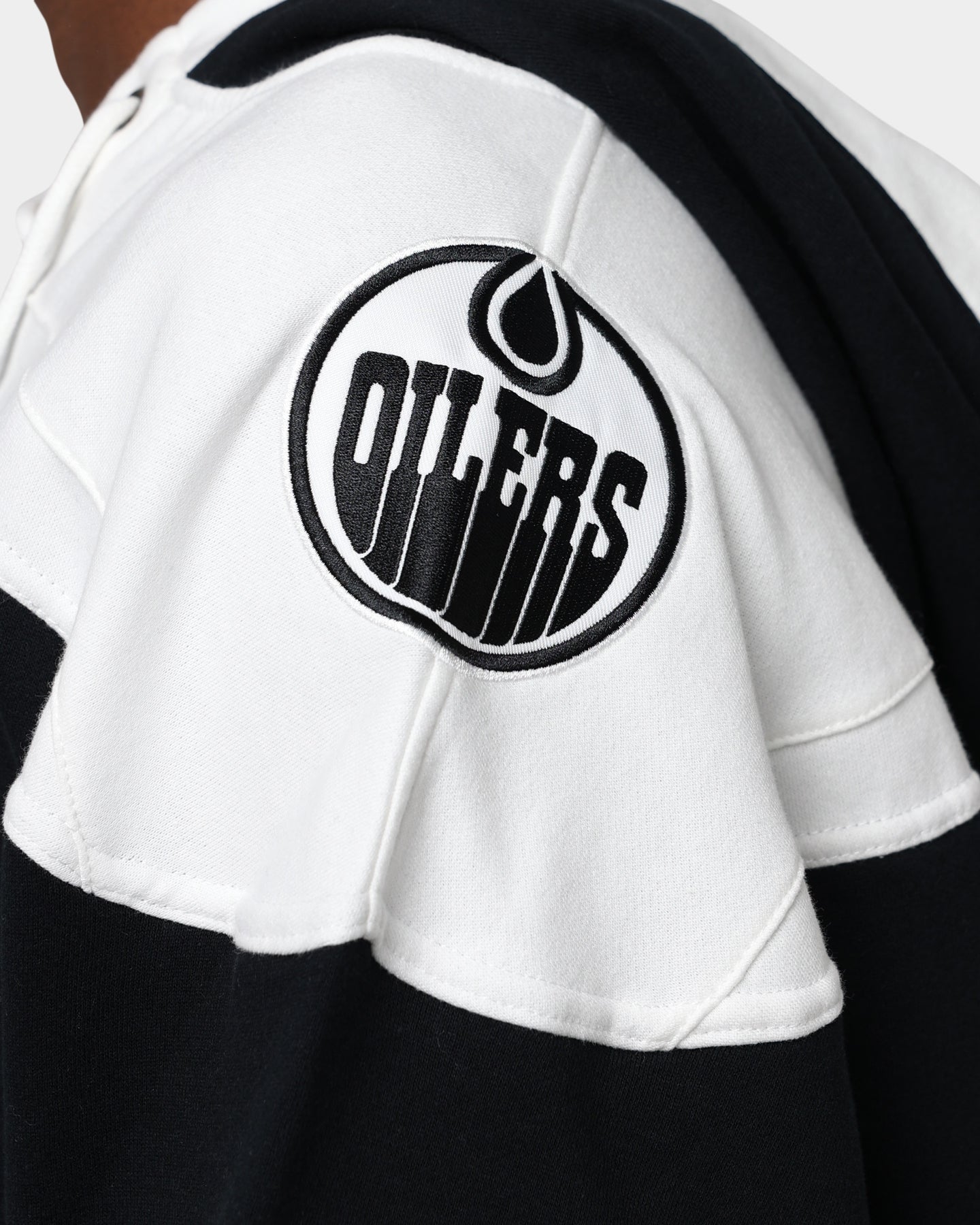 47 Brand Edmonton Oilers Superior Lacer Hoodie - Jet Black NHL Hockey Fan Apparel for Men & Women - Perfect for Game Day, Tailgating, and Casual Wear