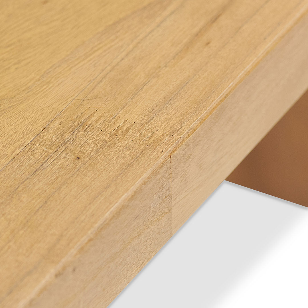 3M Elm Wood Dining Table - Natural Finish, Rustic Farmhouse Style for Kitchen & Dining Room - Perfect for Family Gatherings & Dinner Parties