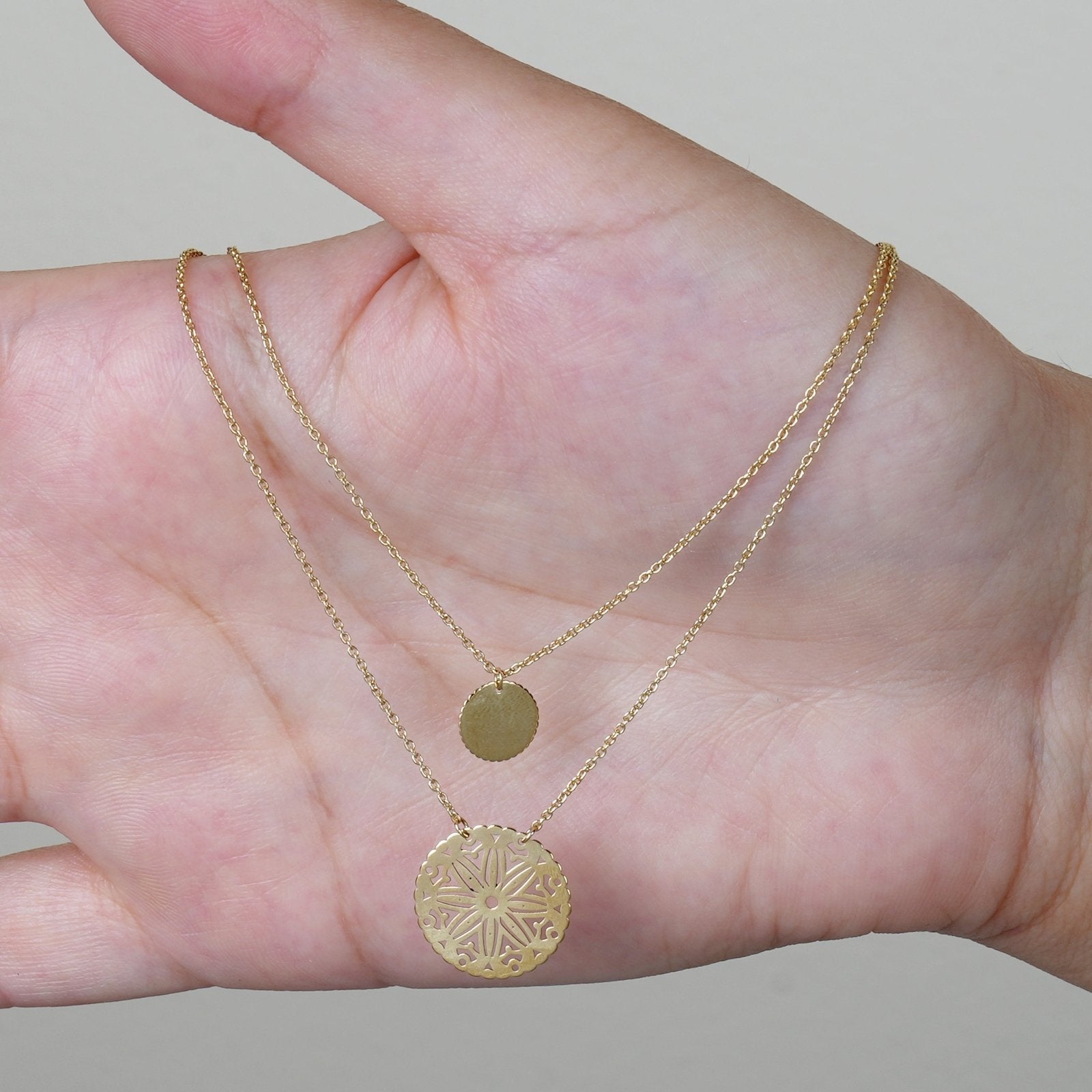 10K Yellow Gold Double Wrap Disc & Medallion Necklace for Women - Elegant Layered Pendant Necklace for Everyday Wear, Date Night & Special Occasions