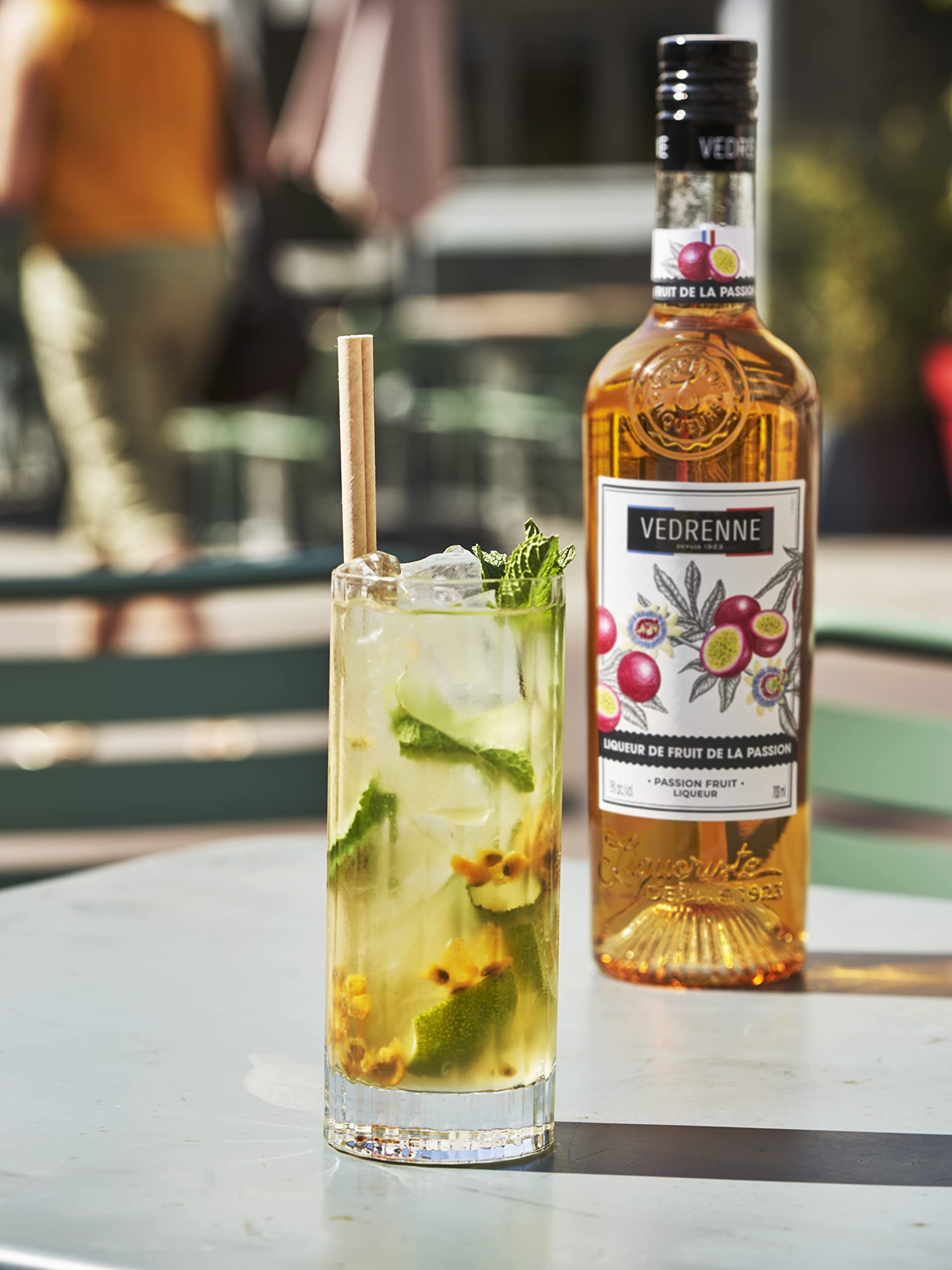 Premium Passion Fruit Liqueur VEDRENNE 18% Alcohol - 70cl Bottle | Exotic Tropical Cocktail Mixer for Margaritas, Mojitos & Dessert Recipes