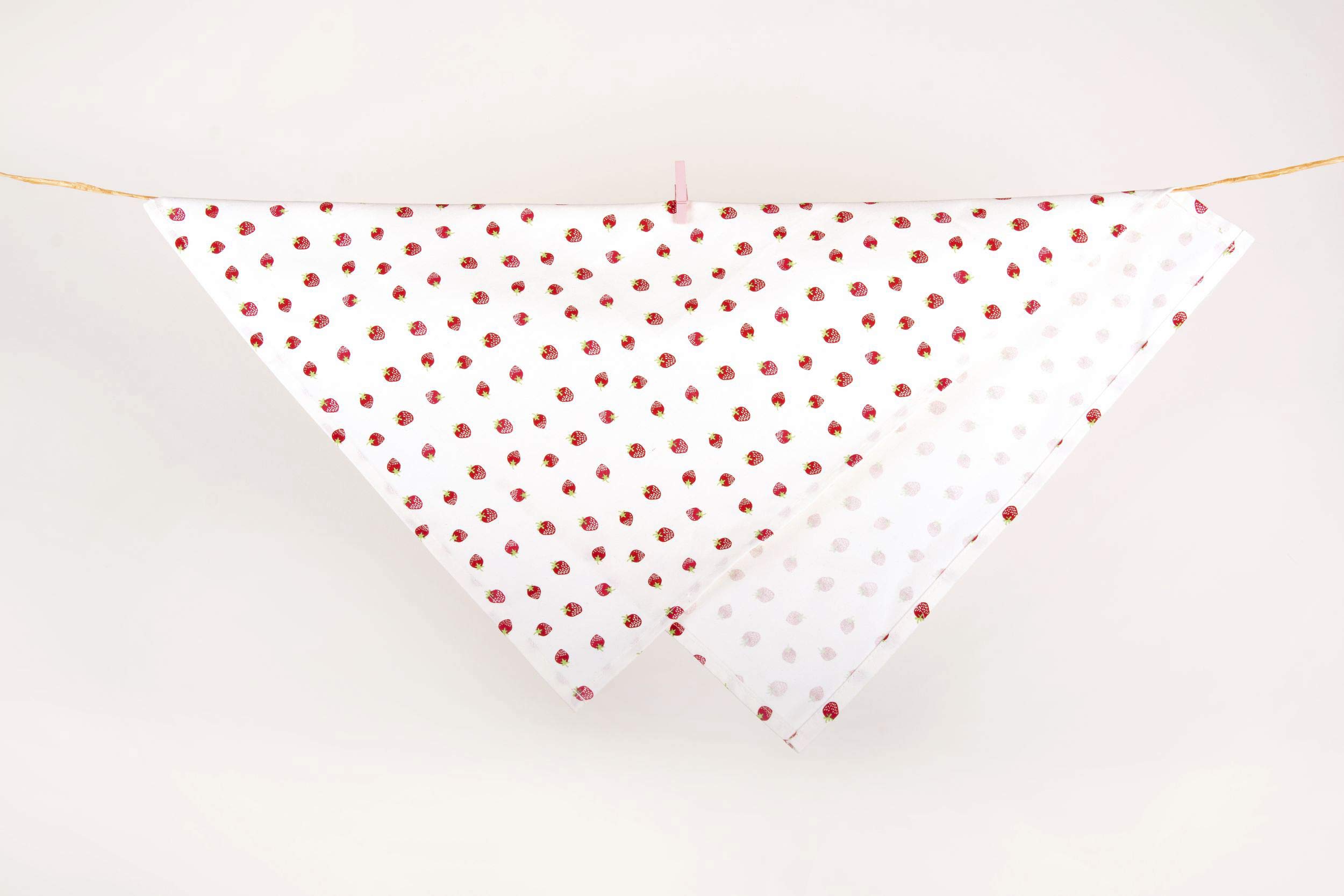 100% Cotton Strawberry Print Hand Towels - Soft Absorbent Kitchen Dish Towels & Tea Towels - Flour Sack Towels Set of 8 - Perfect for Baking, Cooking, and Kitchen Decor
