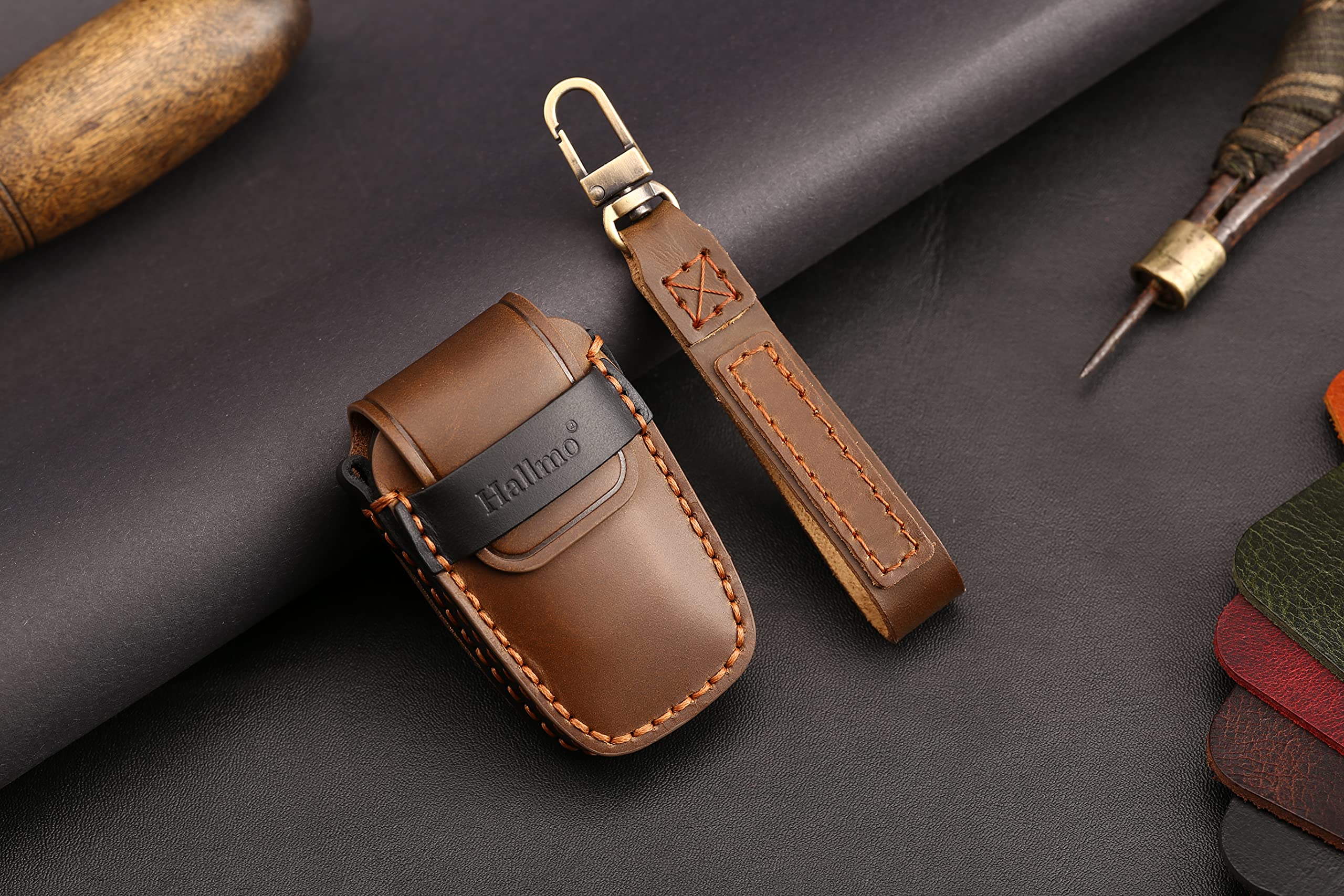Genuine Leather Handmade Car Key Cover Case Protector - Compatible with Toyota Camry, RAV4, Corolla, Highlander, Land Cruiser Prado (3-6 Buttons) - Premium Brown Key Pouch for Keychain Protection & Style Upgrade - Perfect for Daily Use, Travel & Gift Giving