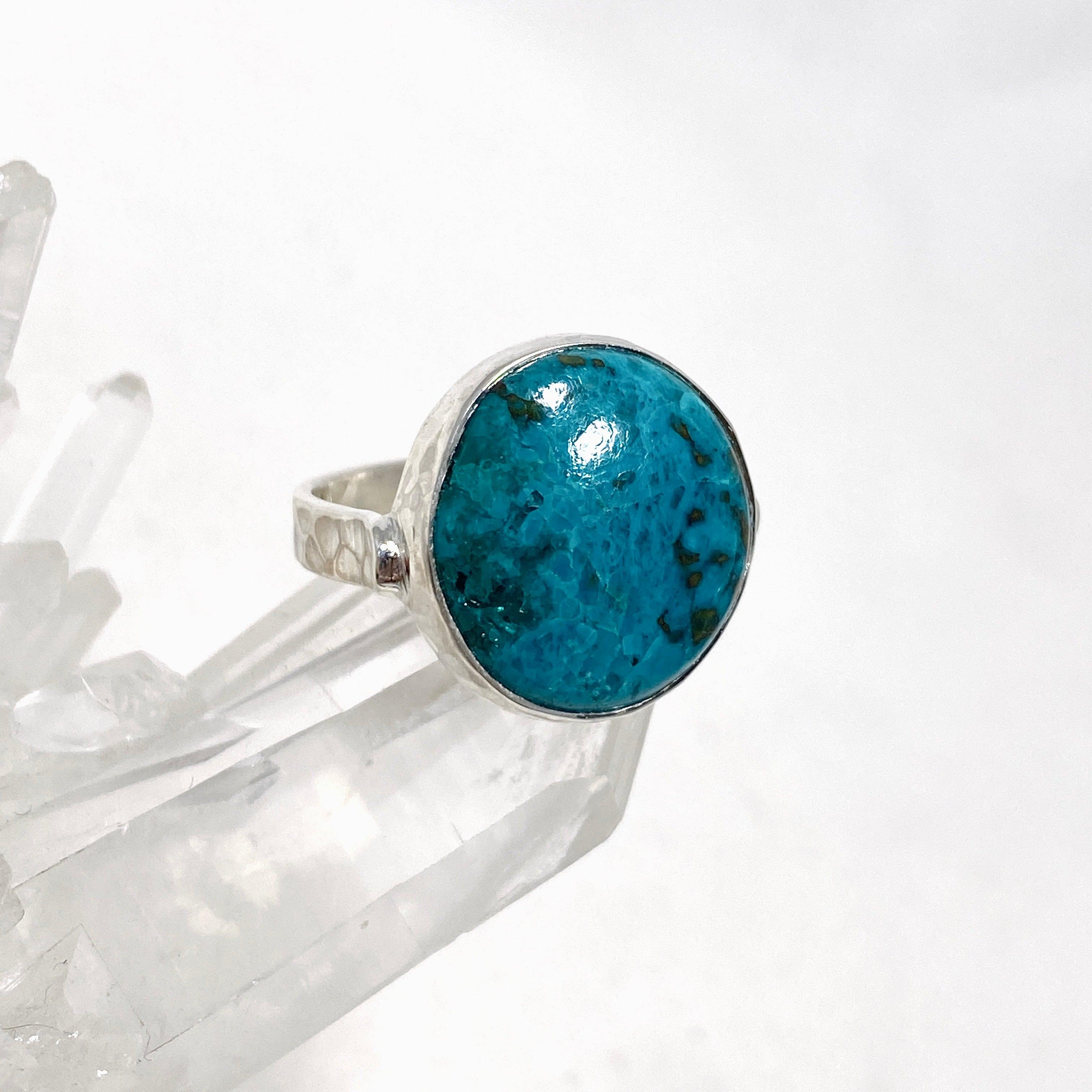 Chrysocolla Shattuckite Dioptase Round Ring - Size 9 Hammered Sterling Silver Band KRGJ3235 - Perfect for Boho Jewelry, Spiritual Healing & Unique Gift Giving