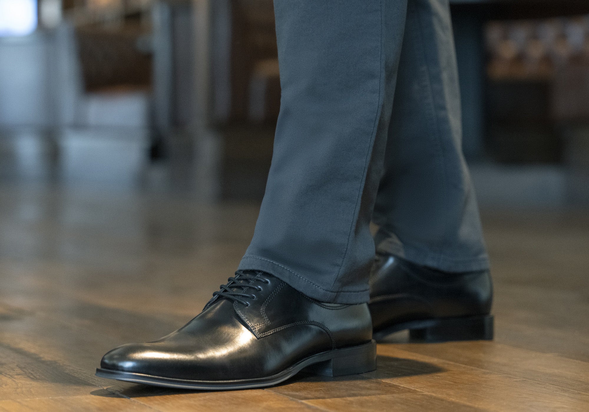 Florsheim Men's Sentinel Plain Derby Dress Shoes - EE Extra Wide Leather for Comfort & Style - Perfect for Business, Office & Formal Occasions