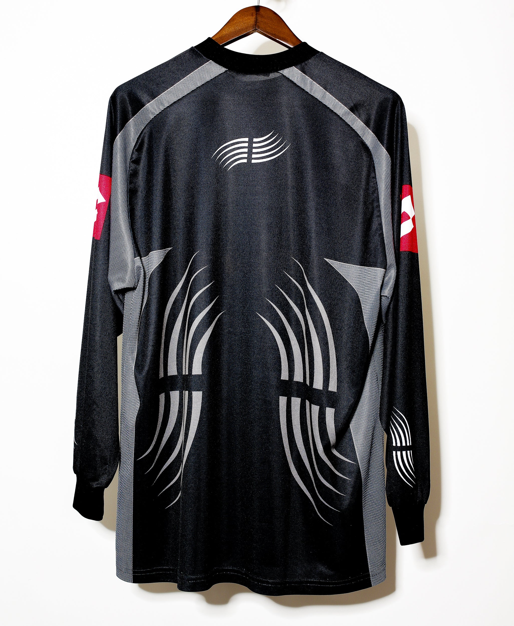 2001-2002 Juventus Goalkeeper Jersey XL - Authentic Football Shirt for Fans & Collectors - Perfect for Matchdays, Training & Sports Events