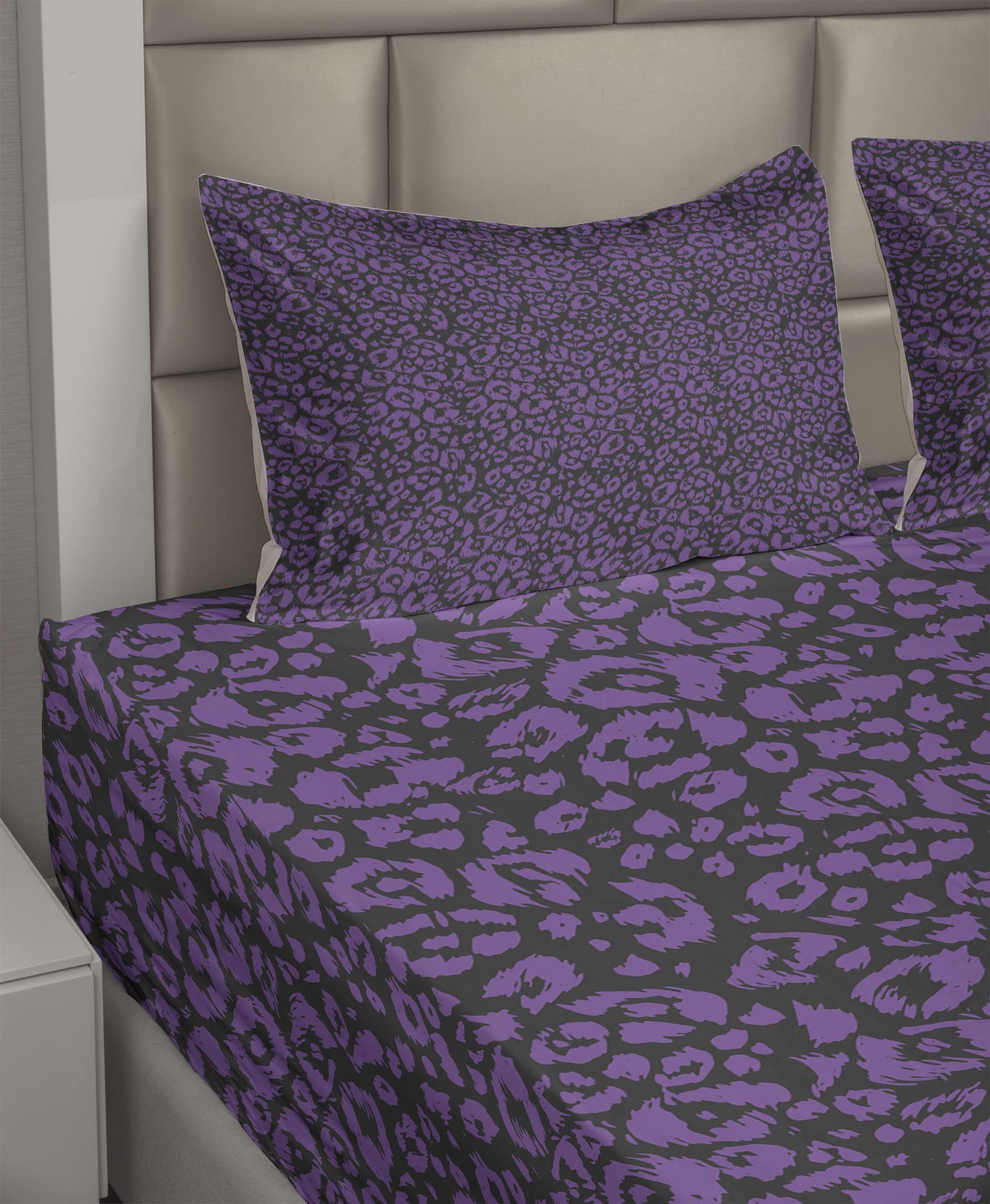 Ambesonne Abstract Leopard Print Sheet Set - Geometric Monochrome Design, King Size 4-Piece Bedding Set with Fitted Sheet, Flat Sheet & Pillowcases in Violet & Charcoal Grey - Perfect for Modern Bedrooms, Guest Rooms & Luxury Home Decor