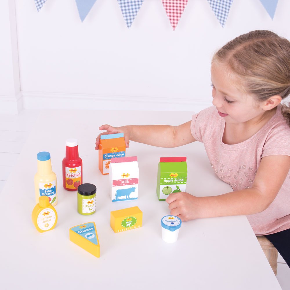 Bigjigs Toys Wooden Play Food Set - 11 Piece Chilled Groceries for Pretend Play, High Quality Wooden Toy Food for Toddlers & Kids, Perfect Wooden Kitchen Accessories for Imaginative Play & Early Learning | Great for Preschool Playtime, Montessori Activities & Role-Playing Games