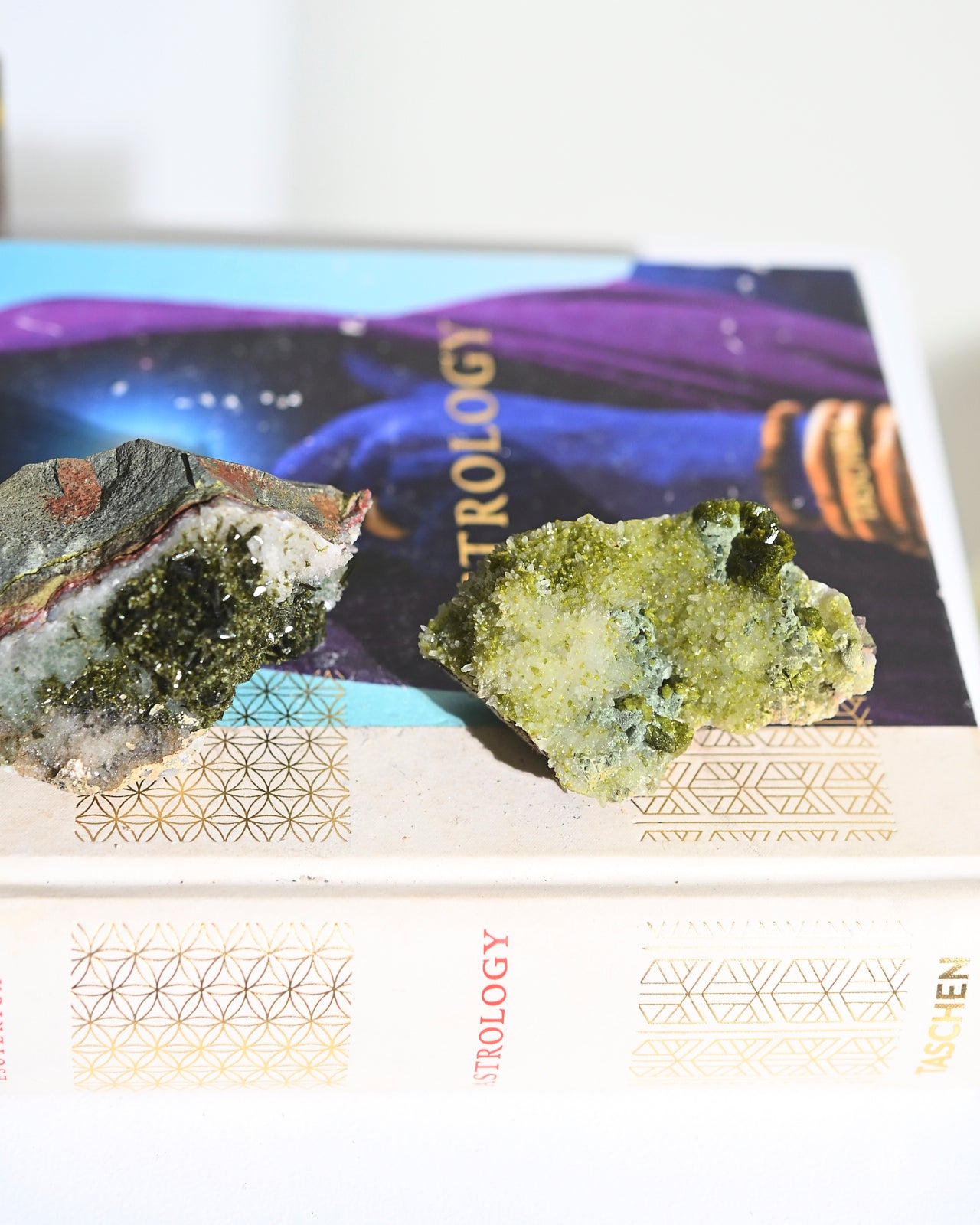 Natural Moroccan Epidote Crystal Specimen - Raw Green Epidote Stone for Mineral Collectors, Healing Crystals & Home Decor