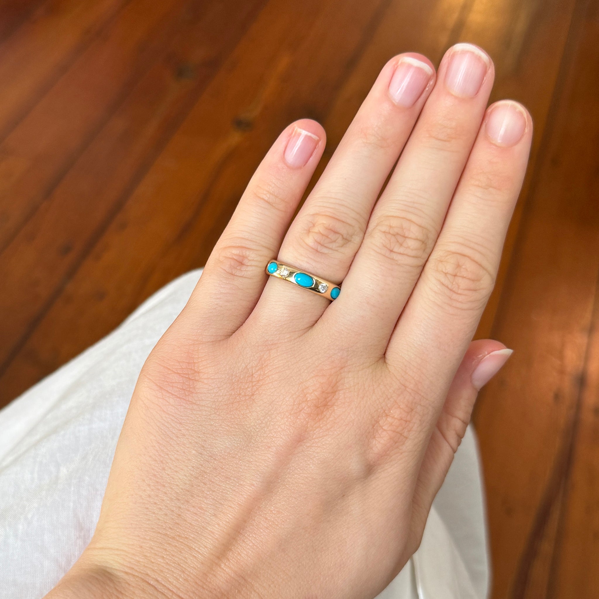 14K Yellow Gold Oval Turquoise & Diamond Eternity Band Ring for Women - Perfect for Weddings, Anniversaries and Special Occasions