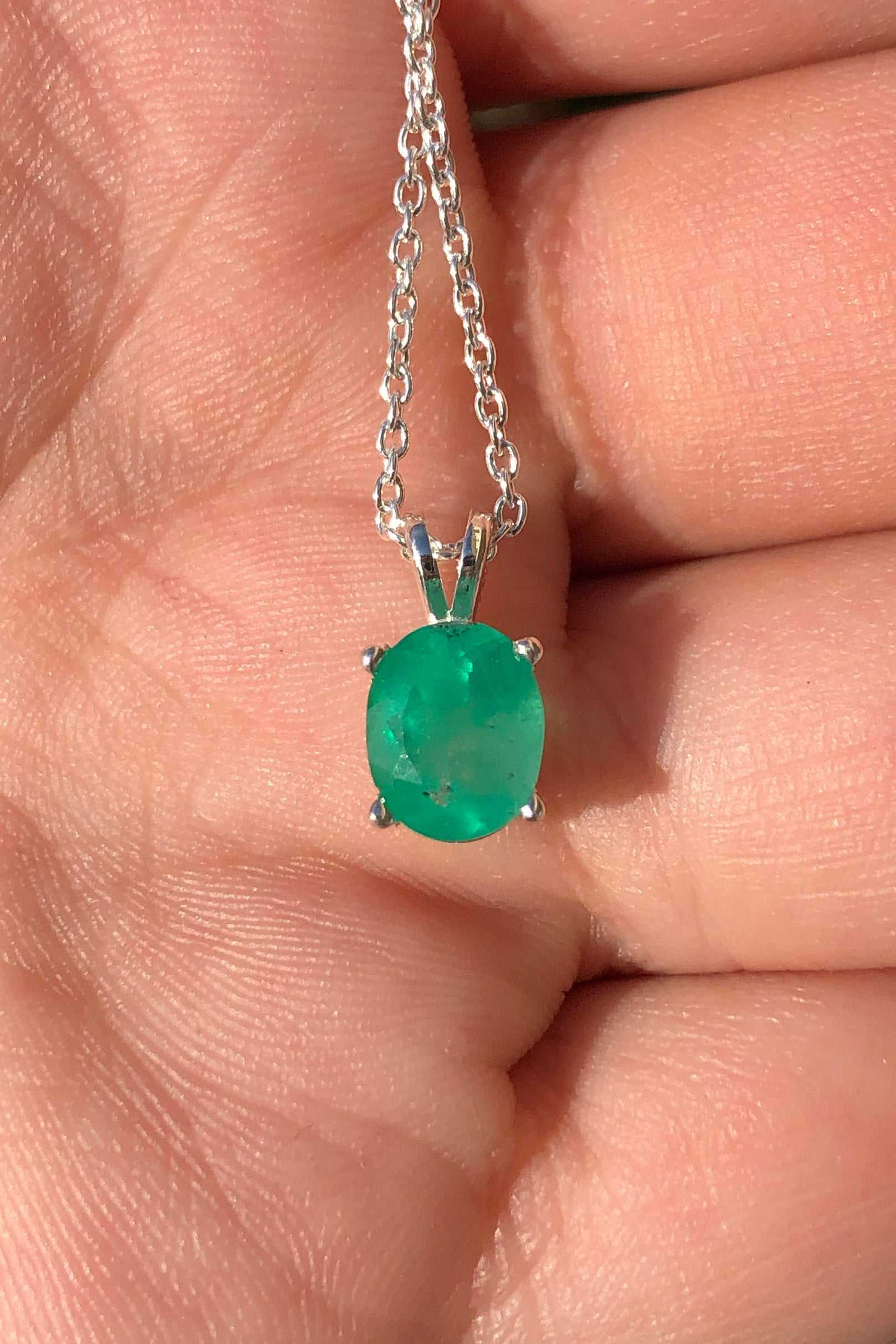1.60 Carat MAY Emerald Oval Cut Pendant Necklace in 925 Sterling Silver - Elegant Jewelry Gift for Women, Perfect for Weddings, Anniversaries & Special Occasions