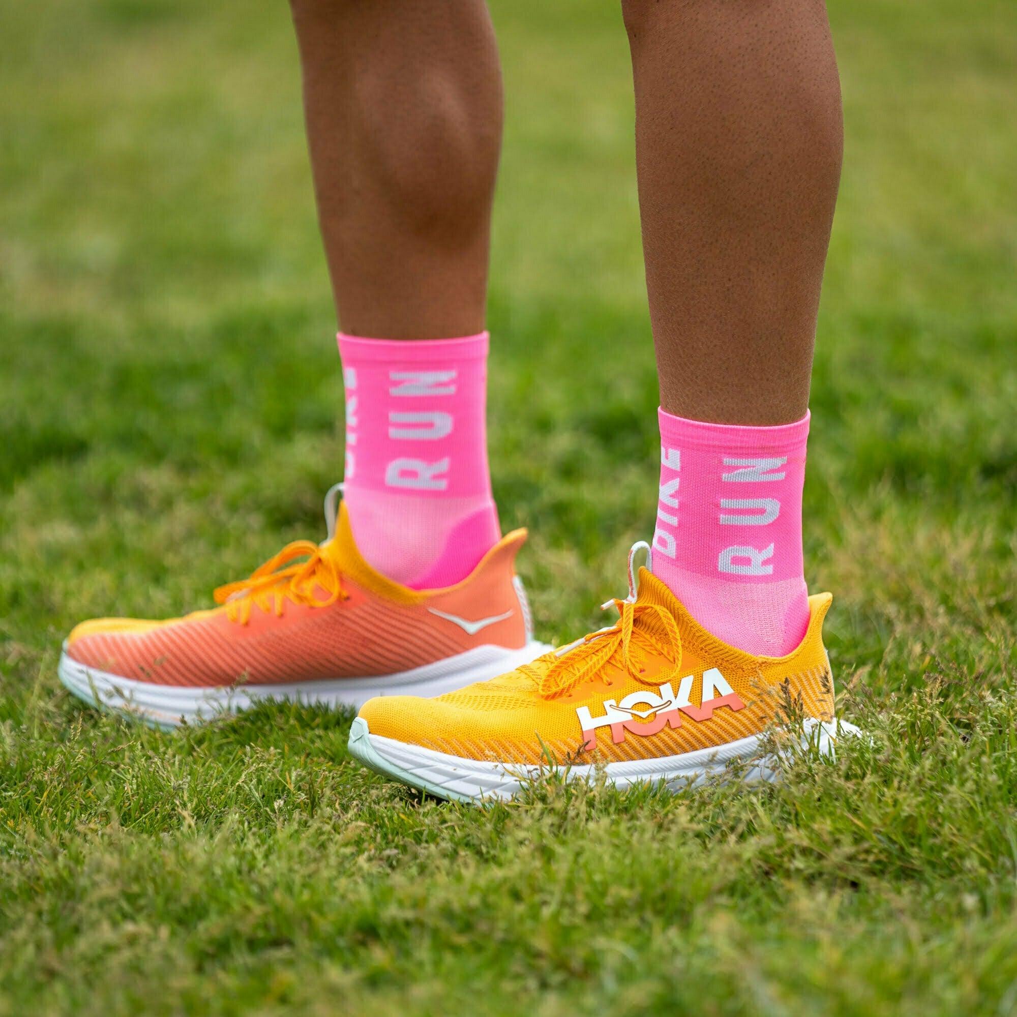 Breathable Pink Triathlon Socks for Women & Men - Quick-Dry SBR Sports Socks for Running, Cycling, Swimming - Ideal for Triathlons, Marathons & Workouts