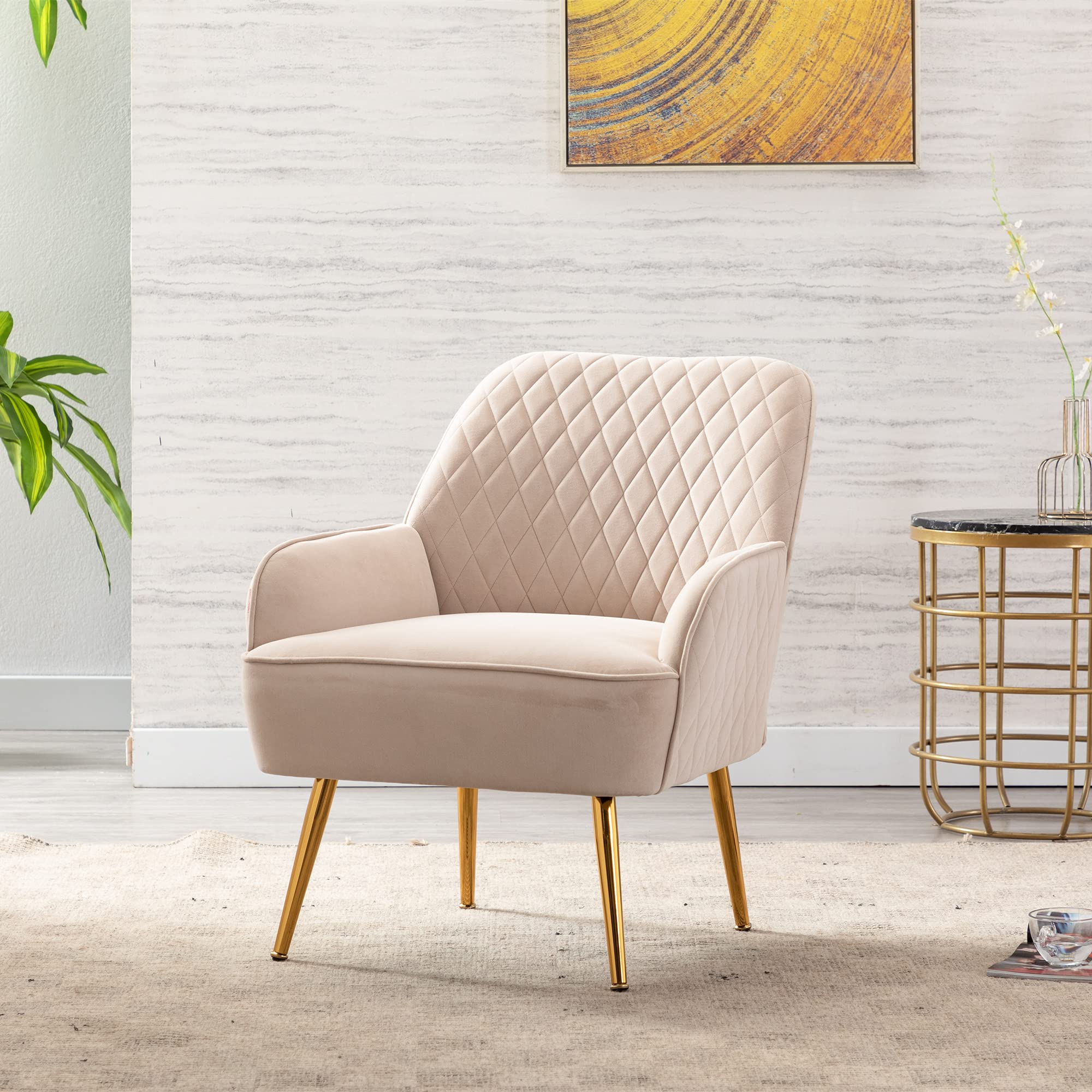 Velvet Accent Chair with Gold Metal Legs - Modern Upholstered Armchair for Living Room, Dining Room, Bedroom & Lounge - Comfortable Club Chair for Leisure & Guest Seating (Beige) - Perfect for Home Decor, Reading Nook & Coffee Corner