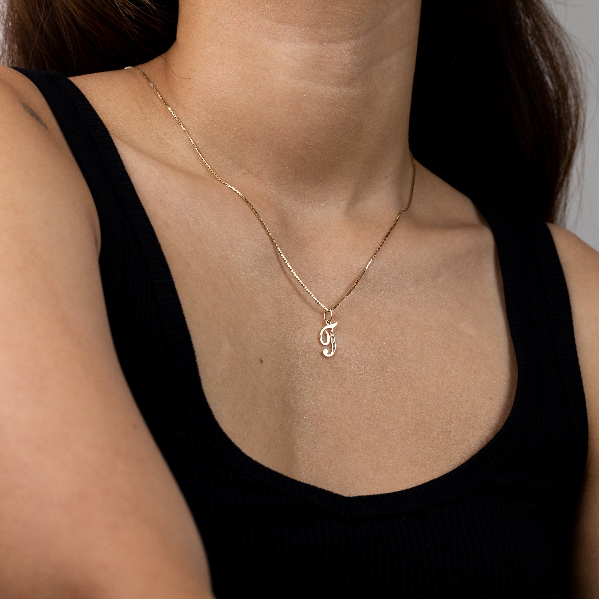 14K Gold Cursive Letter T Pendant Necklace - Personalized Initial Jewelry for Women & Men - Perfect for Gifts, Anniversaries & Everyday Wear
