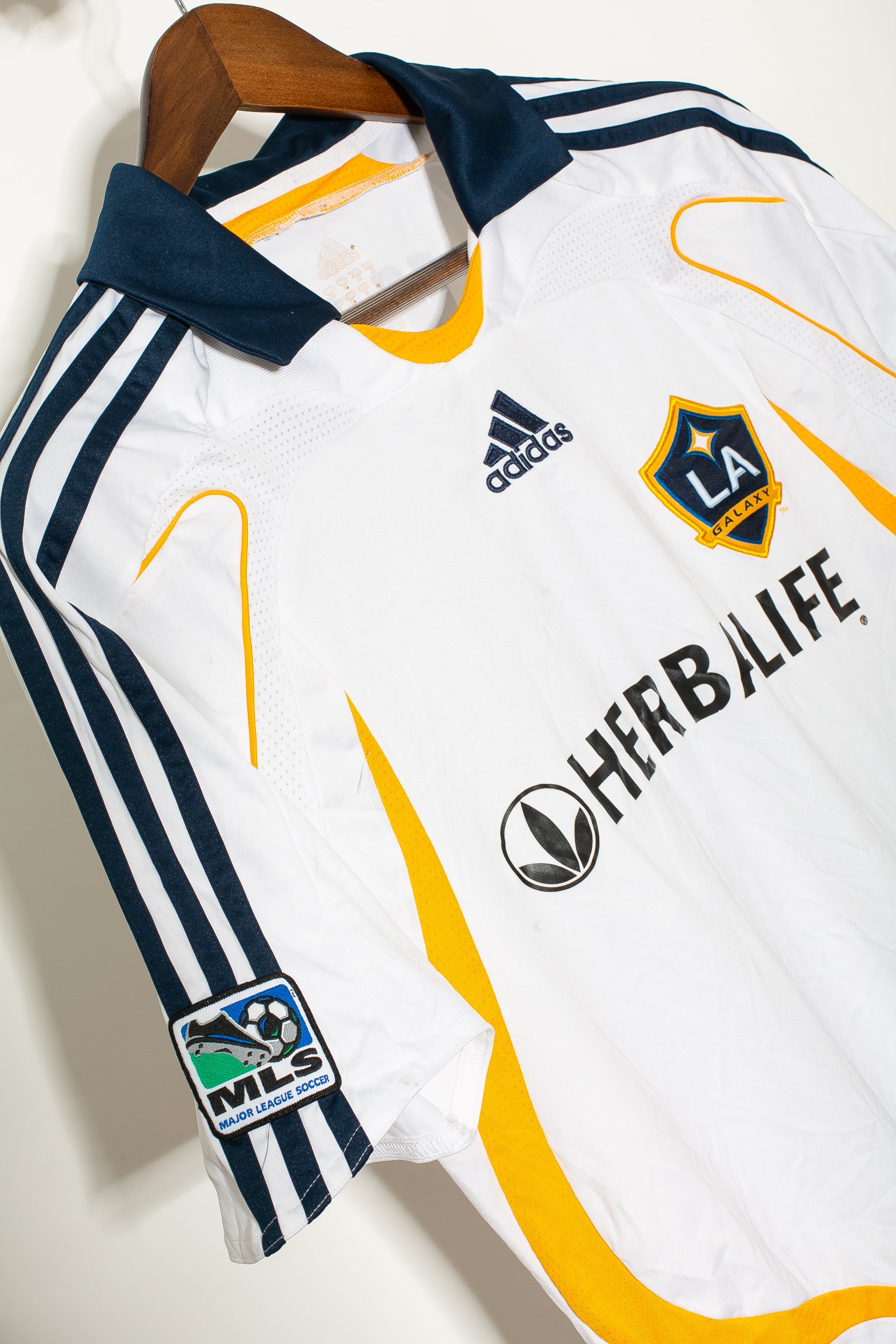 Authentic 2007 Los Angeles Galaxy Home Jersey #23 David Beckham (Size M) - Perfect for Soccer Fans, Collectors, and Game Day Outfits