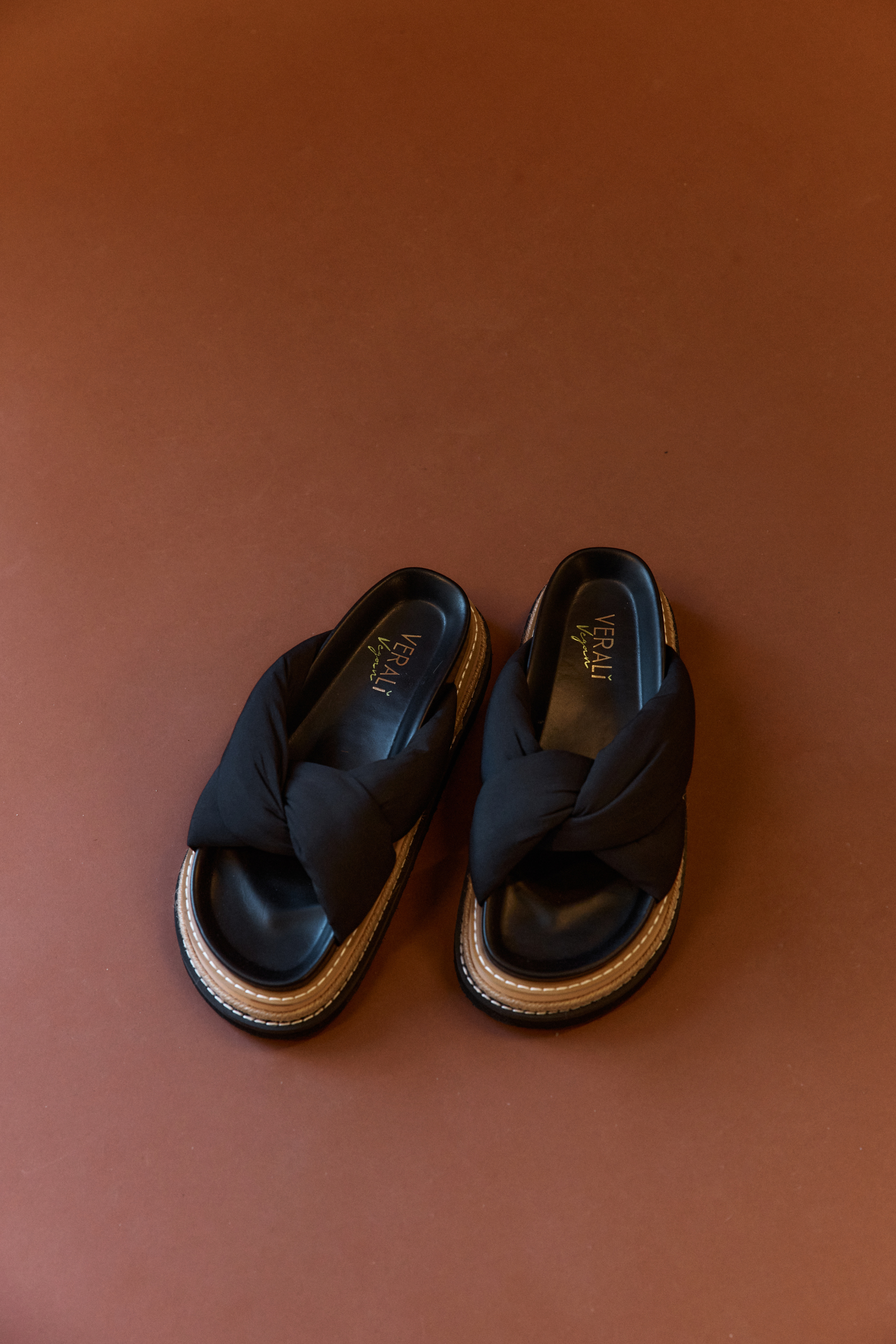 Thames Flatform Slides for Women - Comfortable Black Sandals with Arch Support | Perfect for Beach, Pool, and Summer Outfits