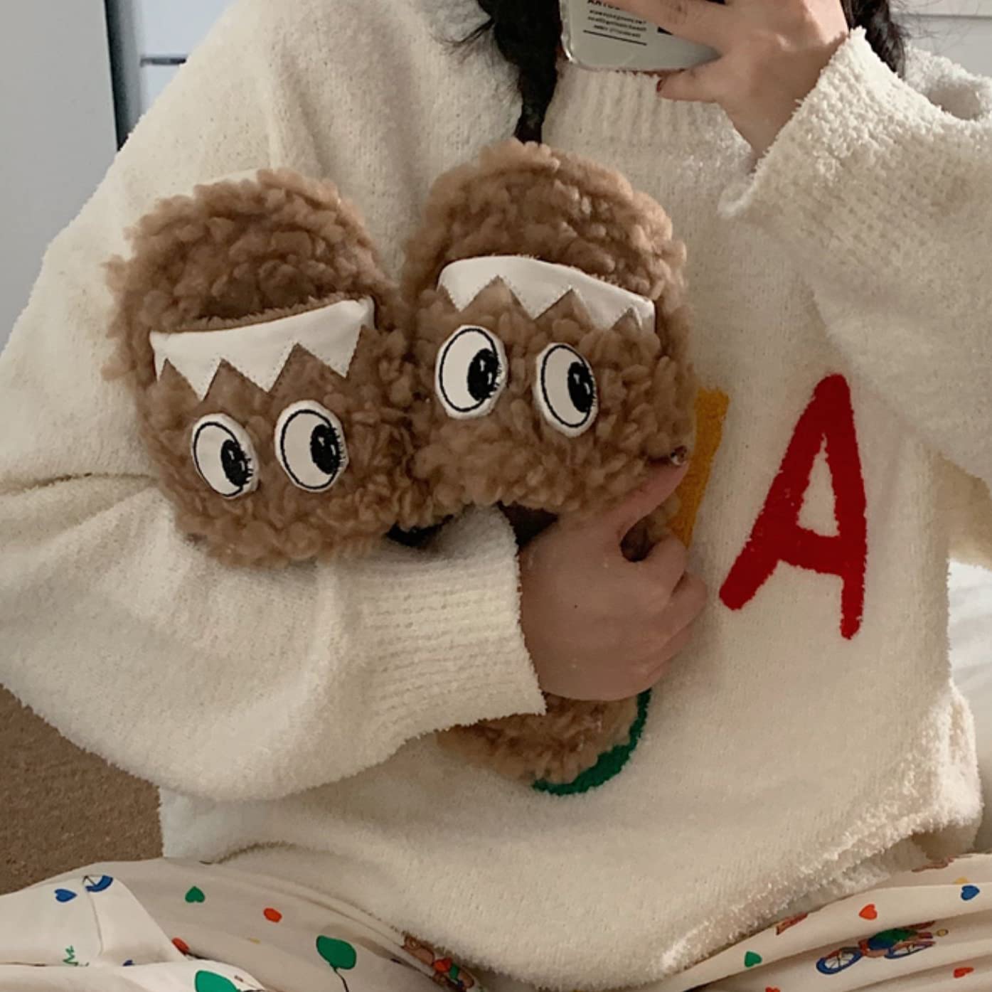 Funny Eyes Fuzzy Slippers for Women - Fluffy Kawaii House Slippers with Cute Design - Cozy Indoor Slippers for Home, Lounge & Gift Giving