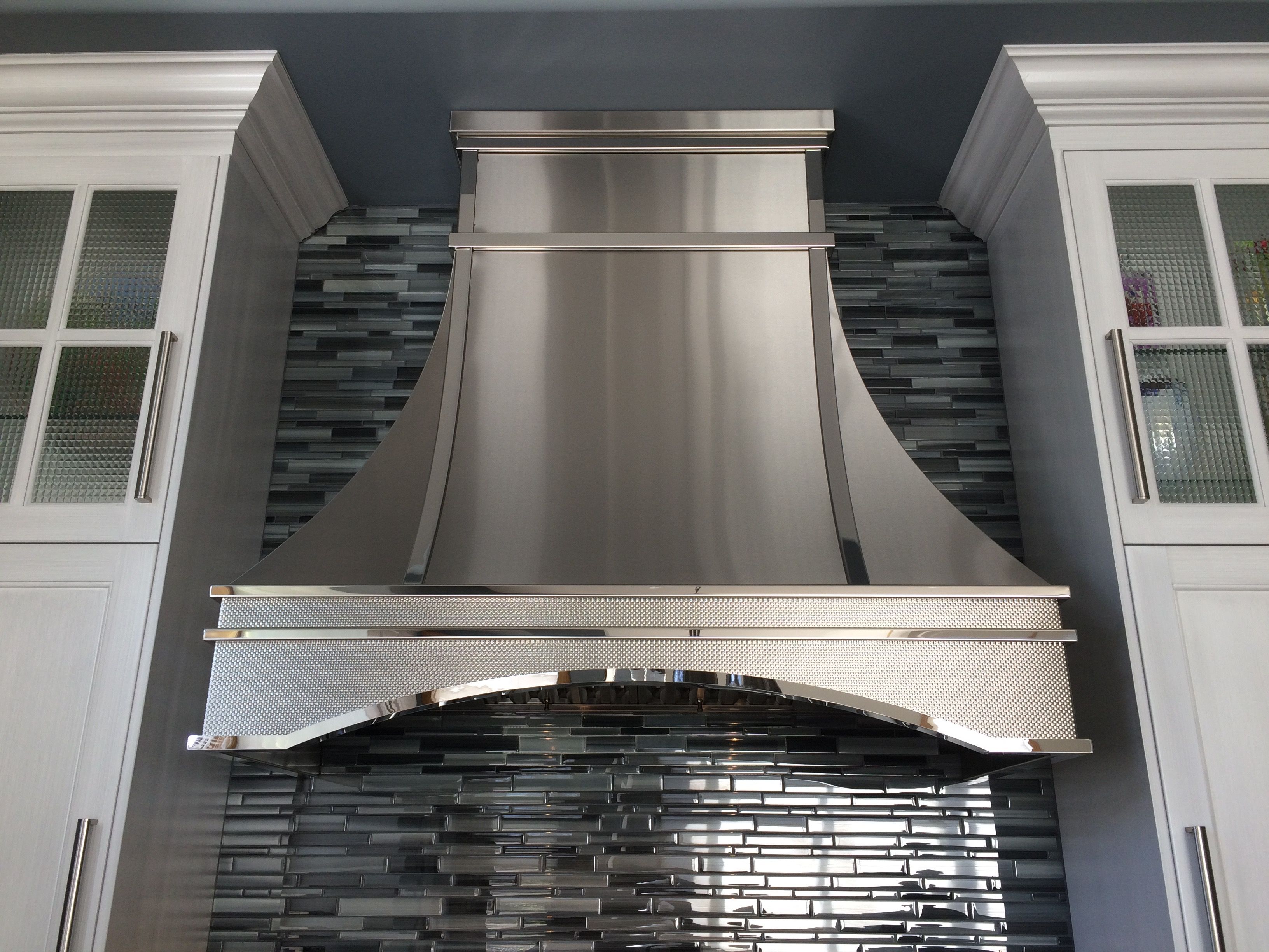 Custom Stainless Steel Range Hood H7 for Richard - Professional Kitchen Ventilation for Home & Restaurant Use