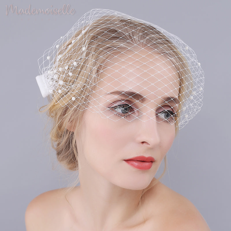 Cindy Veil - Elegant Bridal Wedding Veil for Women | Perfect for Church Ceremonies, Photos & Special Occasions