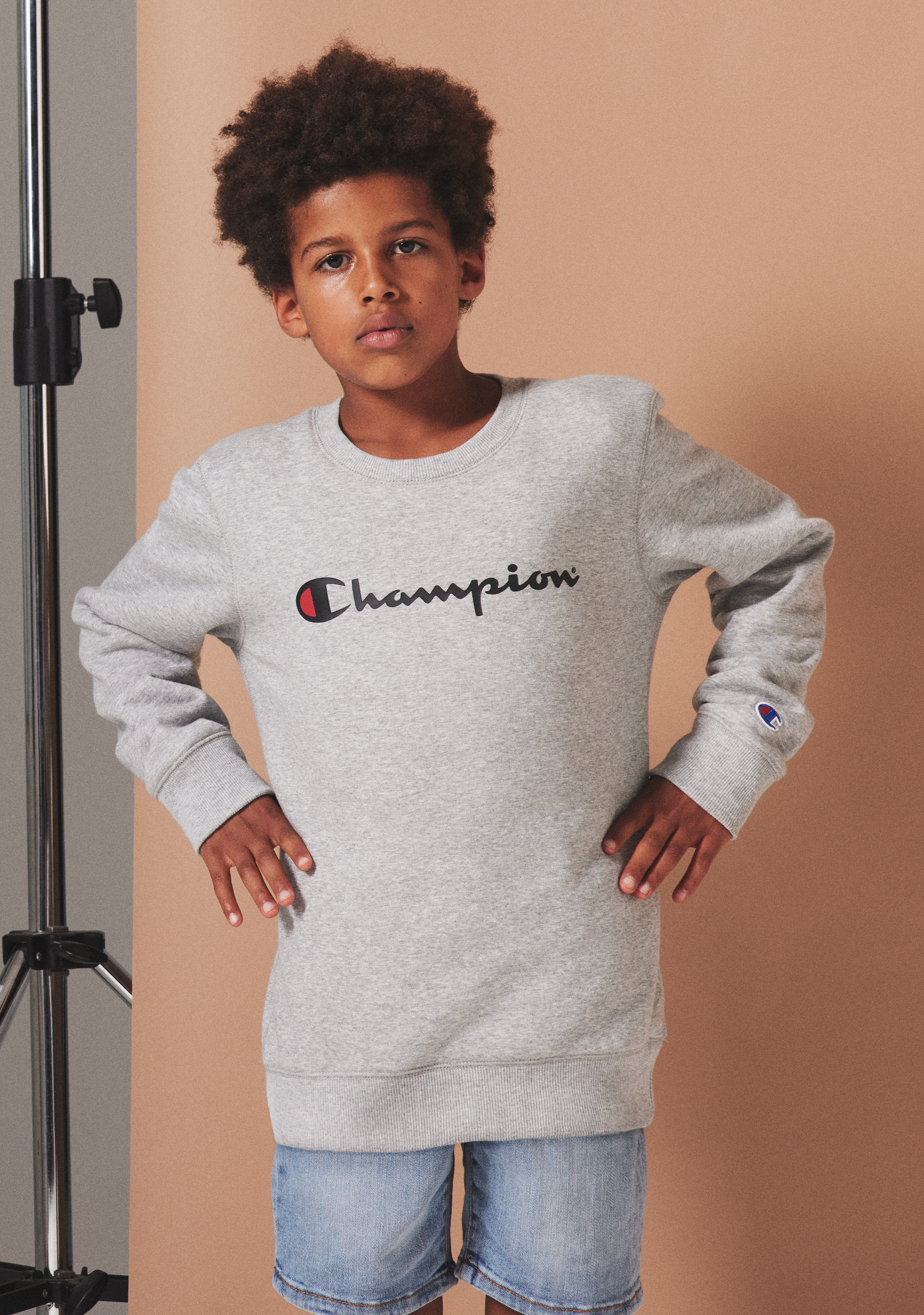 Champion Junior Script Logo Crew Neck Sweatshirt - Heather Gray Oxford Cotton Pullover for Boys & Girls | Casual School Wear & Playtime Outfits