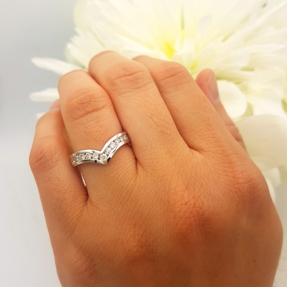 14K Gold Diamond Chevron Band for Her - Anniversary & Stackable Ring