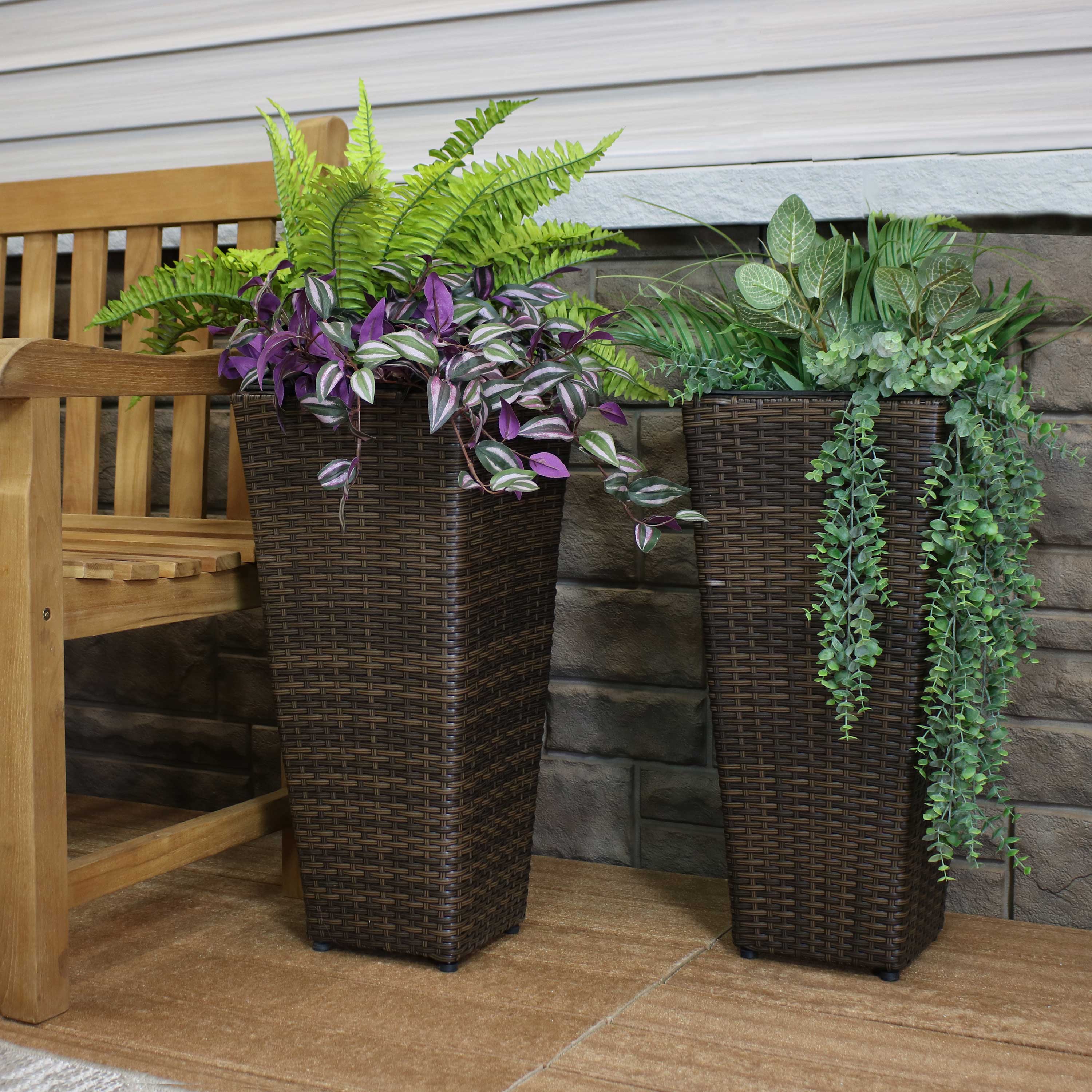 Sunnydaze 2-Piece Set of Brown Square Tall Wicker Planters - Durable Poly Rattan Outdoor Garden Decor for Patio, Balcony & Backyard Landscaping