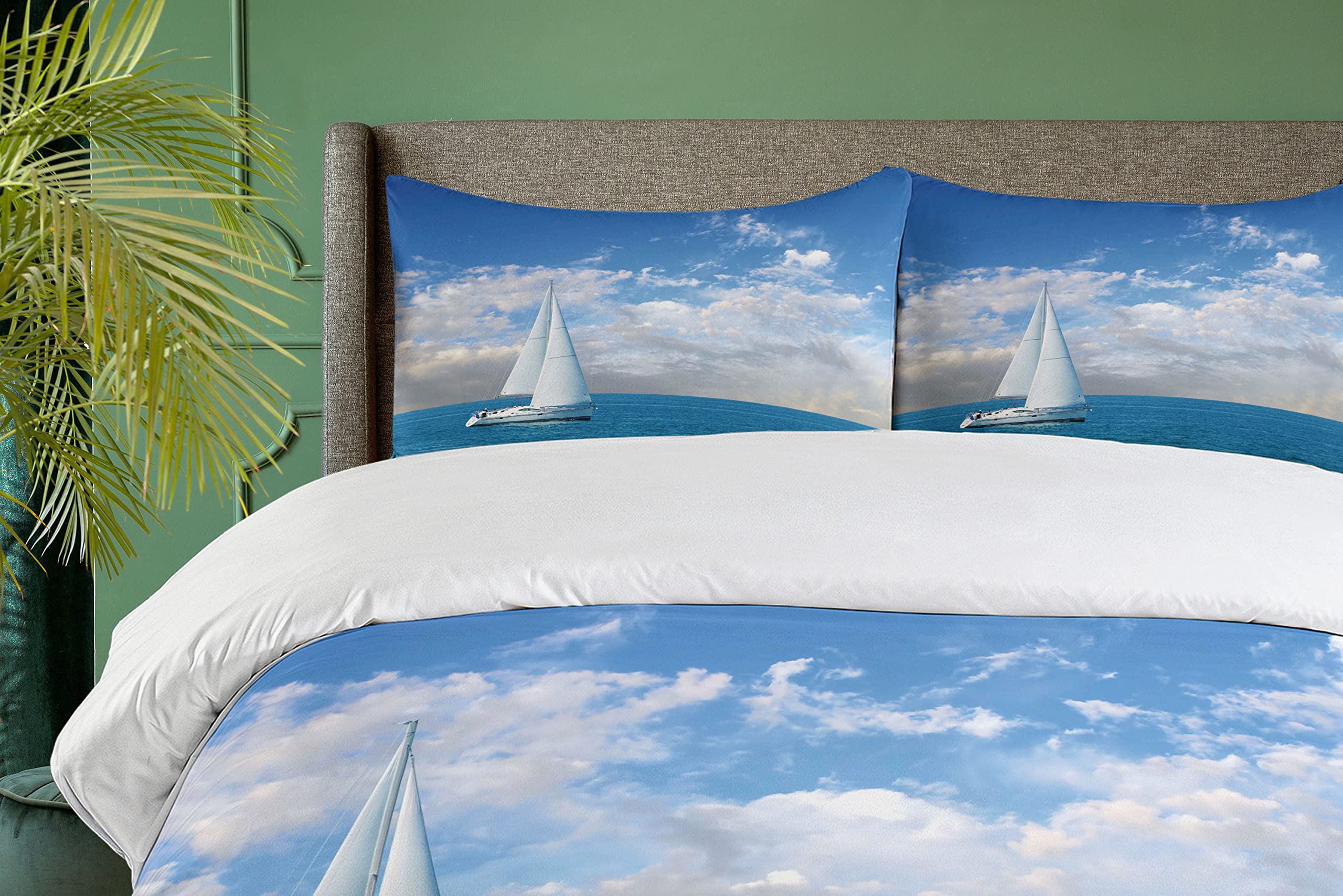 Ambesonne Ocean Duvet Cover Set - Modern Sailboat Design with Sea Horizon & Cloudy Sky - 3 Piece Queen Size Bedding Set with 2 Pillow Shams in Sky Blue & White - Perfect for Coastal, Nautical & Summer Beach Themed Bedrooms