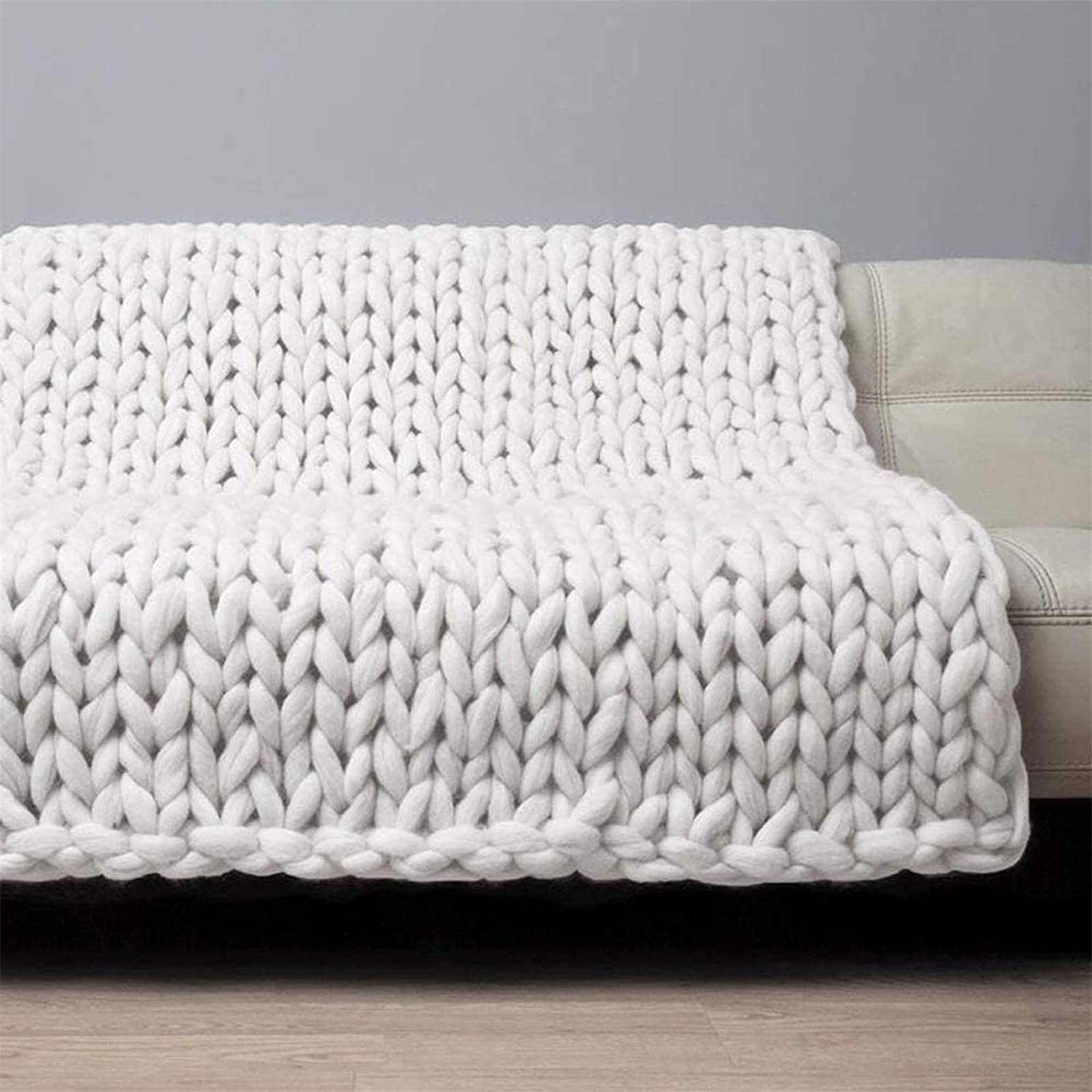 Handmade Chunky Knit Throw Blanket - Soft & Cozy Knitted Blanket for Bed & Sofa - 100x120cm White Home Decor - Perfect for Living Room, Bedroom & Winter Snuggling