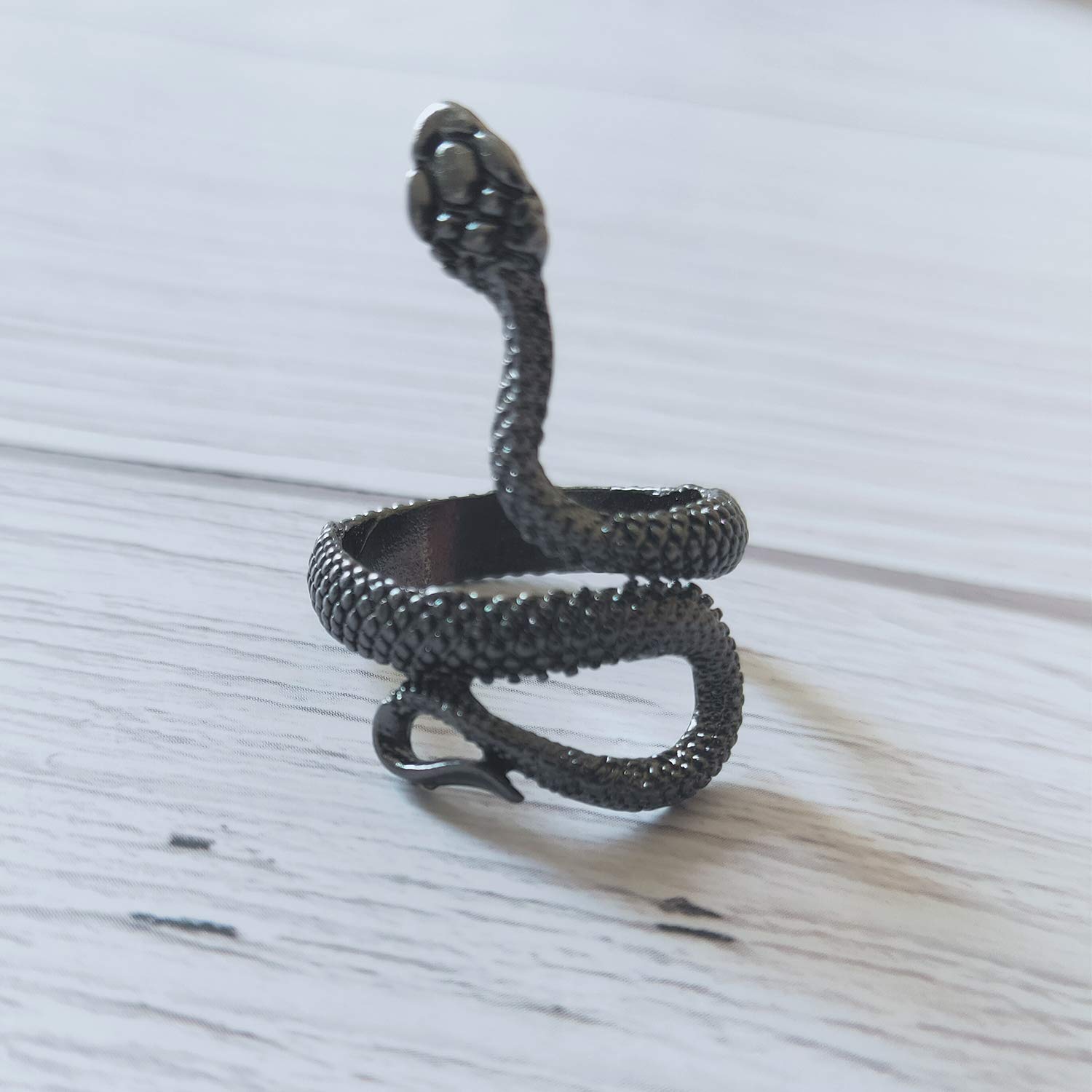 Gothic Black Snake Ring for Women - Adjustable Open Knuckle Punk Silver Serpent Band - Stackable Reptile Jewelry for Halloween Costume Accessories & Gothic Fashion Outfits