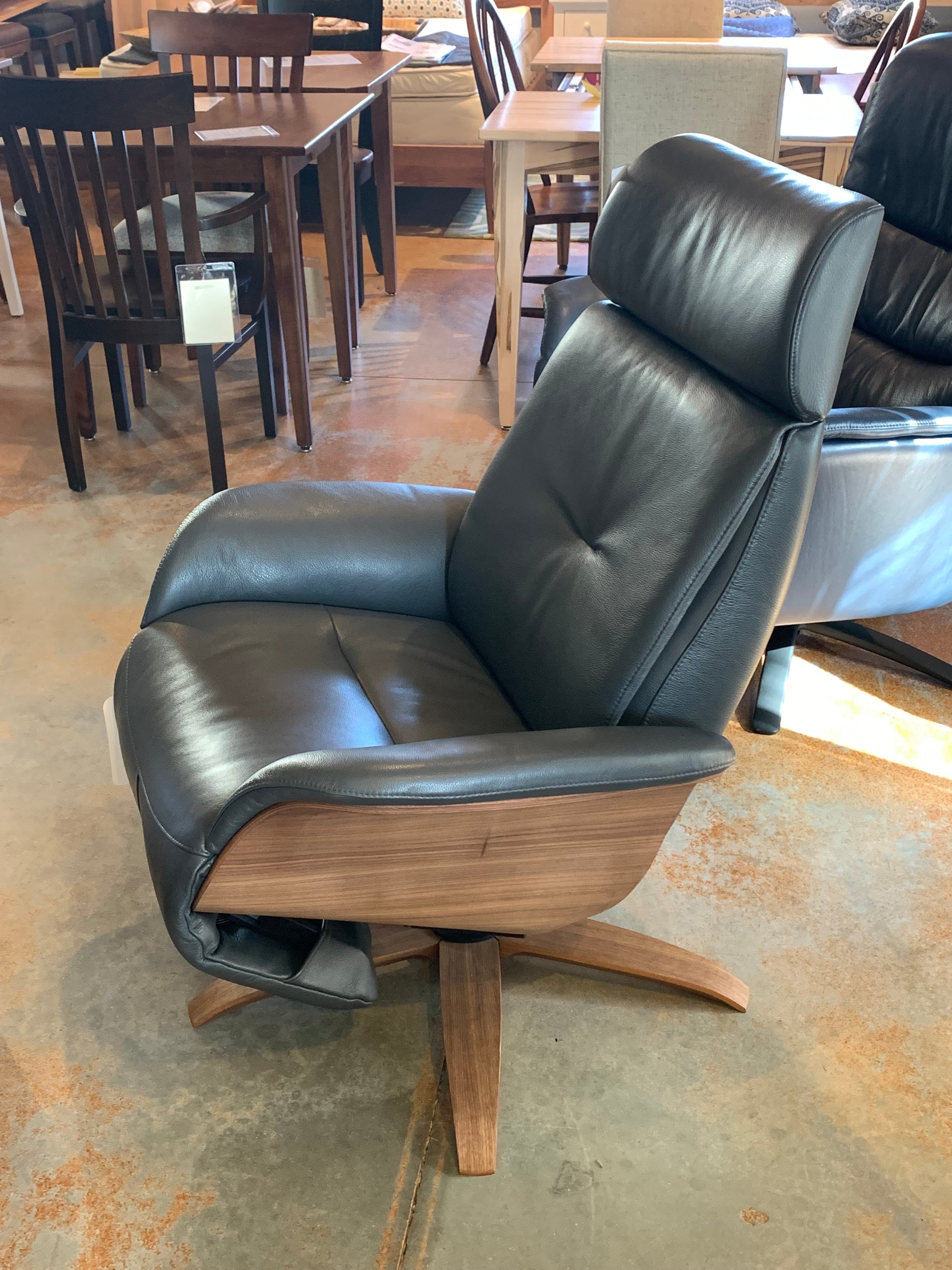 Hjort Knudsen 7608 Medium Balance Swivel Recliner Chair - Showroom Model - Perfect for Living Room, Home Theater & Office Relaxation