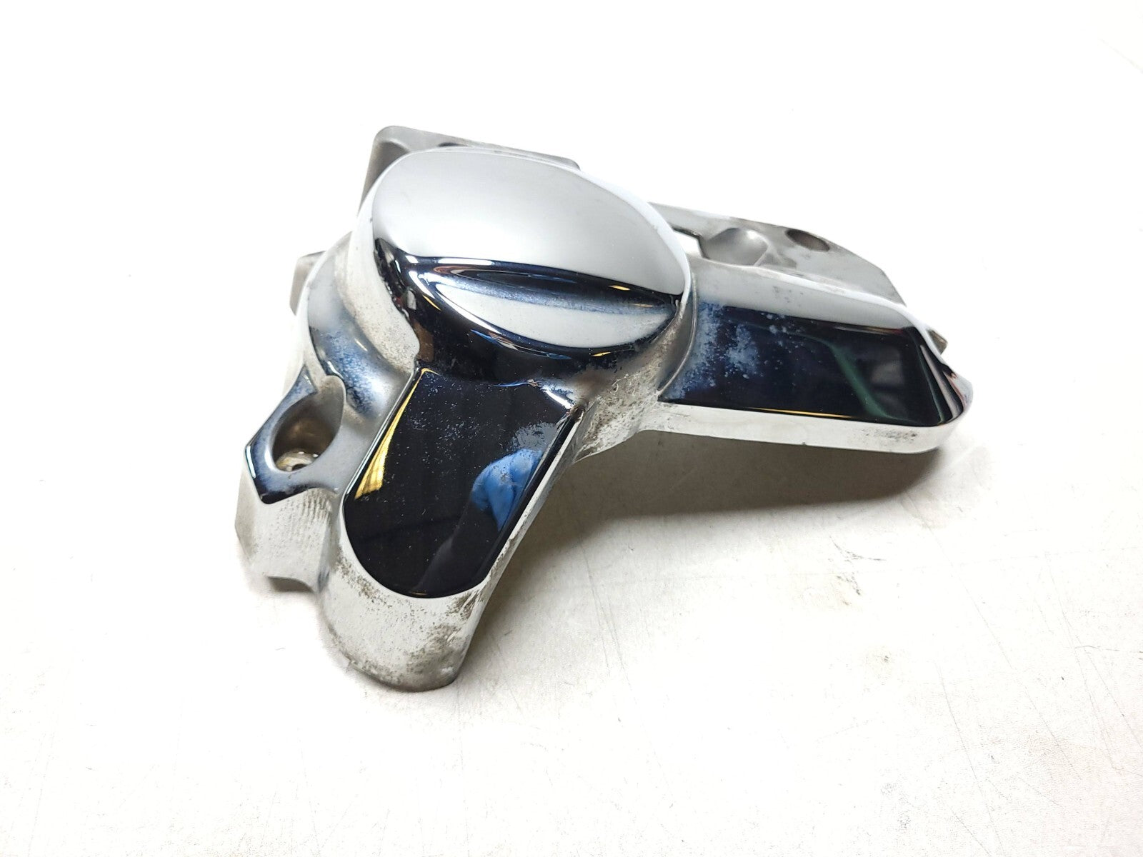 Yamaha V Star 650 XVS650 Classic Right Engine Cover OEM Replacement Part - Perfect for Motorcycle Repair & Restoration Projects