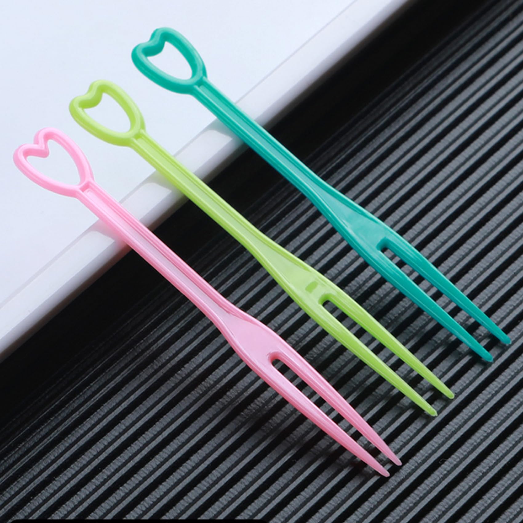 1000PCS Colorful Disposable Plastic Forks - Mini Fruit Forks, Cake Forks, Cocktail Tasting Forks | Thickened Design for Fruits, Desserts, Cheese Cubes, Snacks | Perfect for Parties, Picnics, Catering & Events