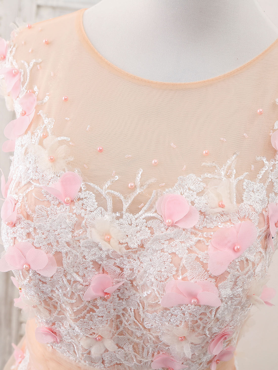 Elegant Champagne Tulle Lace Long Prom Dress | Formal Evening Gown for Homecoming, Wedding, and Special Occasions