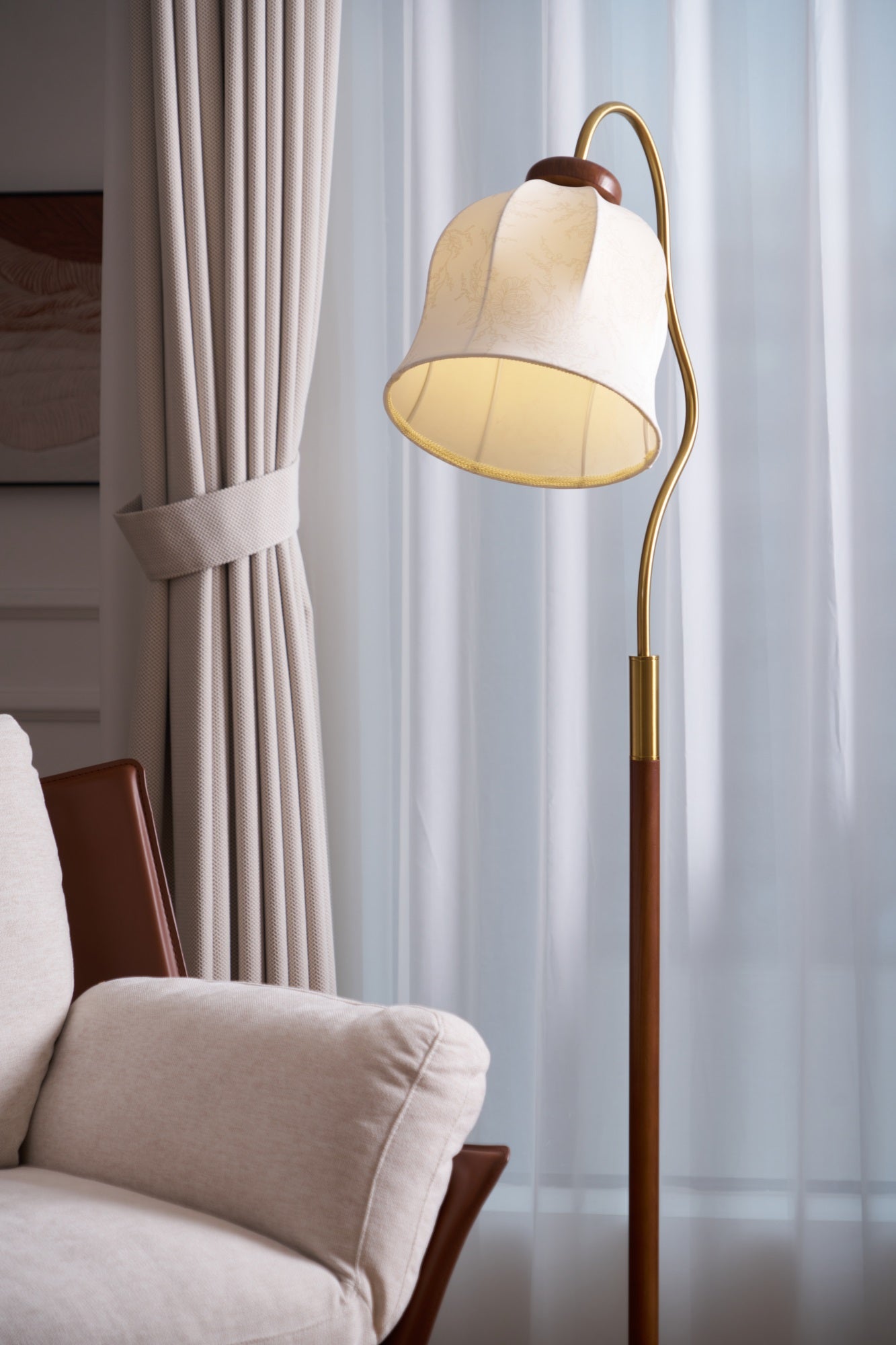 Bellvine Modern Floor Lamp - Adjustable Brightness LED Standing Light for Living Room, Bedroom & Office - Warm White & Cool White Dimmable Lighting for Home Decor