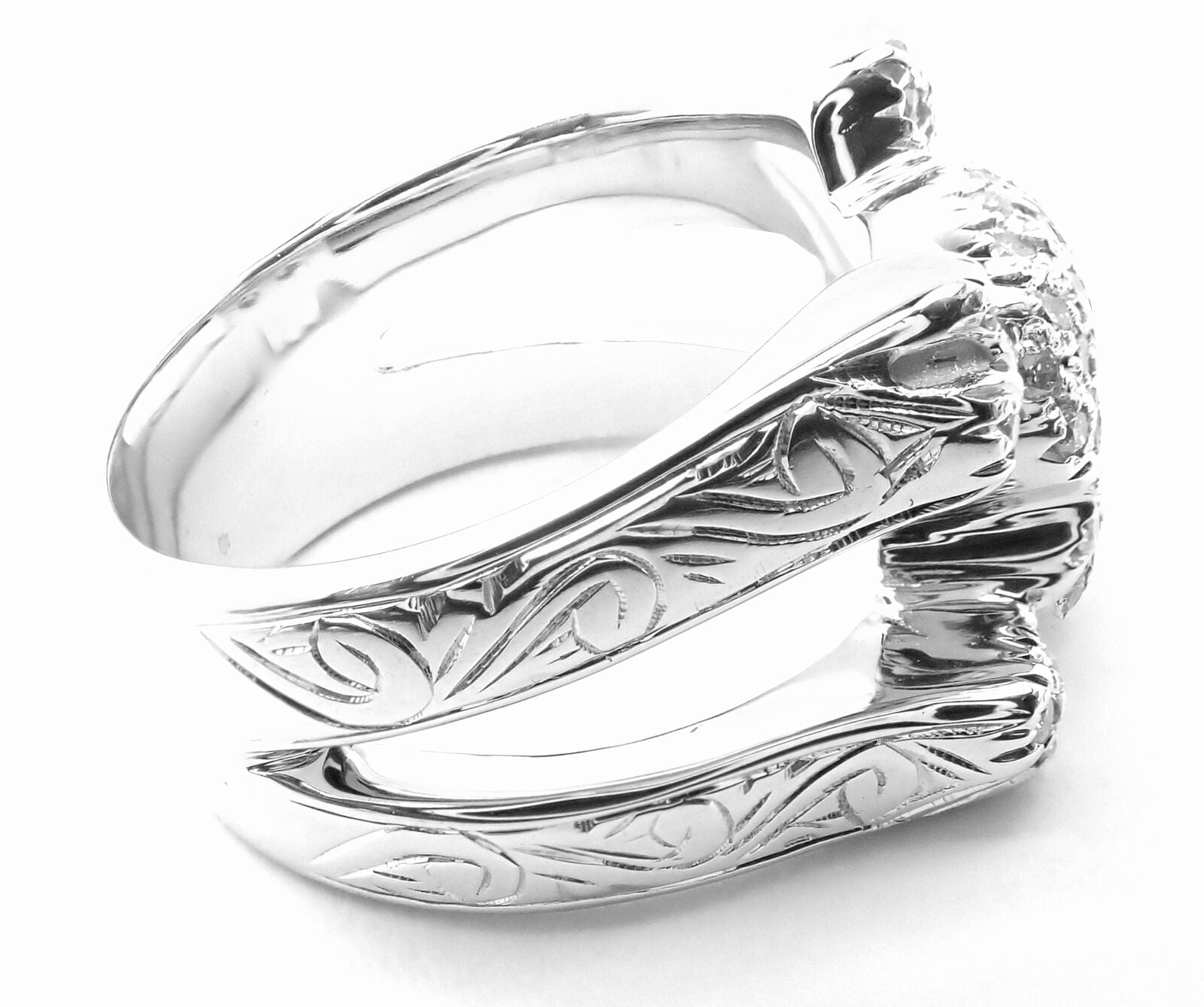 Authentic Loree Rodkin 18k White Gold Diamond Skull & Crossbones Ring - Luxury Gothic Jewelry for Men & Women - Perfect for Halloween, Punk Fashion & Statement Jewelry