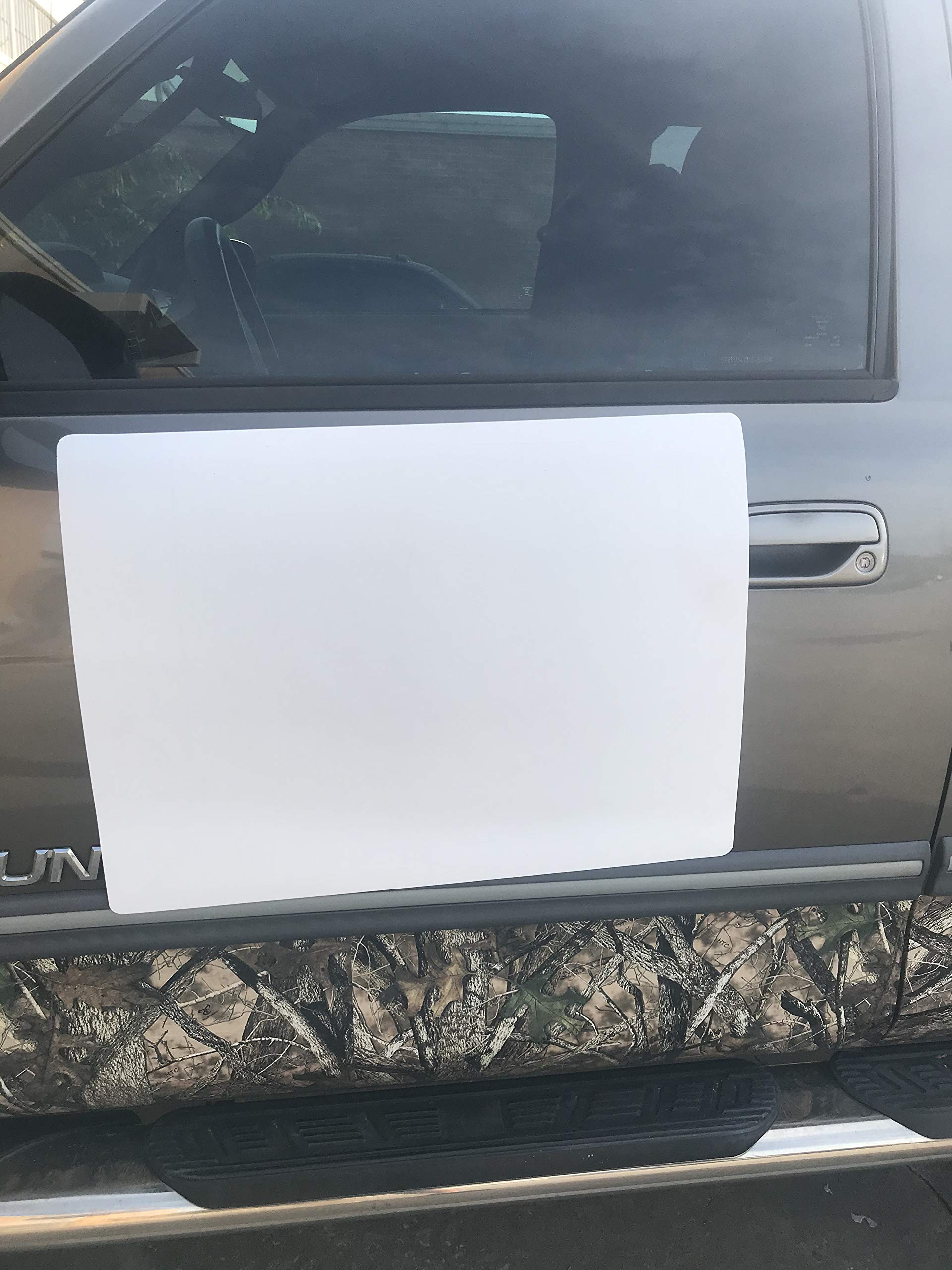 18x24 Blank Car Magnet Signs (2 Pack) - Heavy Duty Yard Signs for Business Advertising, HOA, & Car Protection - Prevent Scratches & Dents - Perfect for Real Estate, Events, & Fleet Vehicles