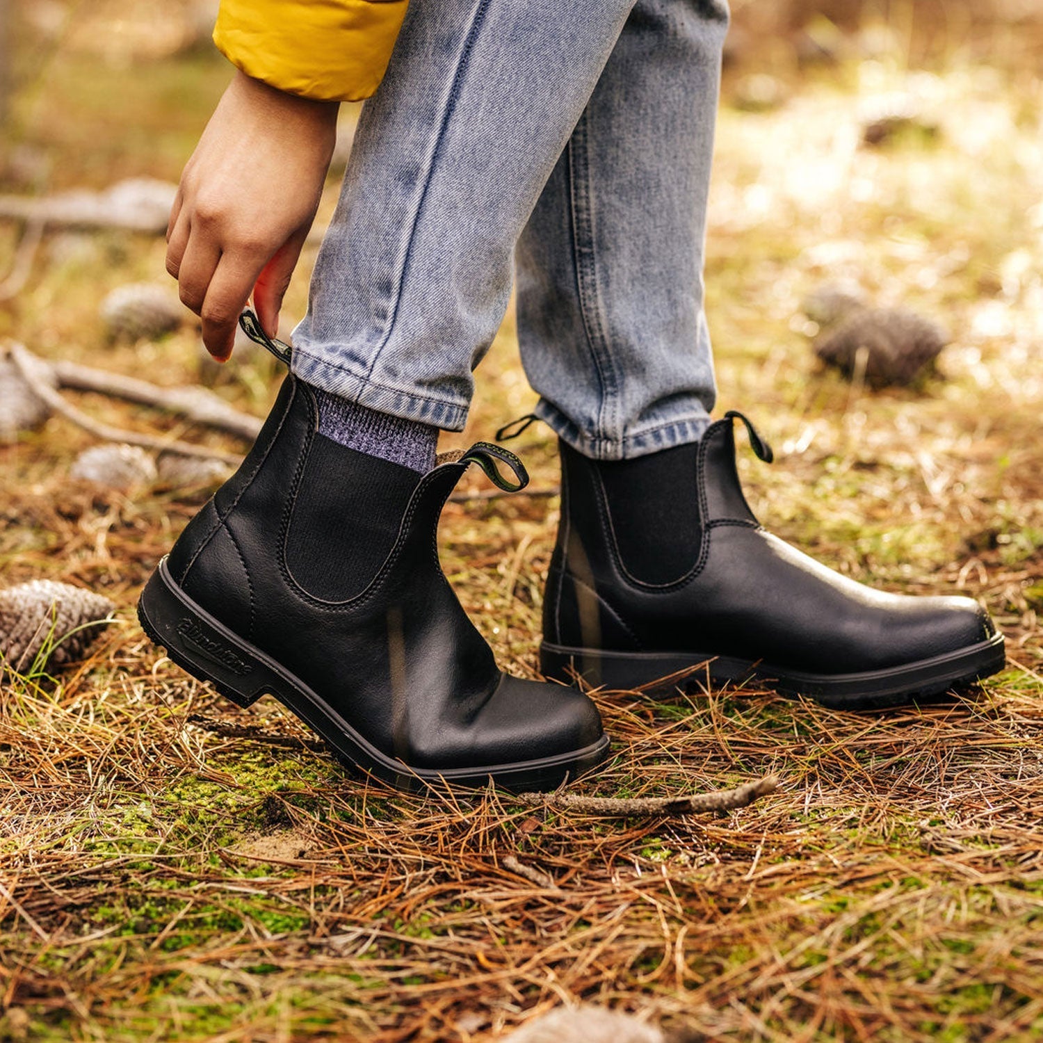 Blundstone 2115 Original Vegan Black Chelsea Boots - Comfortable & Stylish for Men & Women - Perfect for Work, Hiking & Everyday Wear