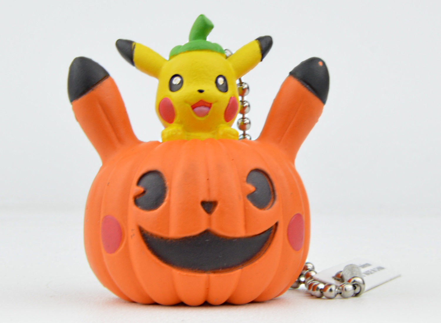 Pokemon Pikachu Halloween Keychain - Cute Mascot Figure for Cosplay, Party Favors & Bag Decor | Perfect for Halloween Costumes, Anime Collectors & Gift Giving
