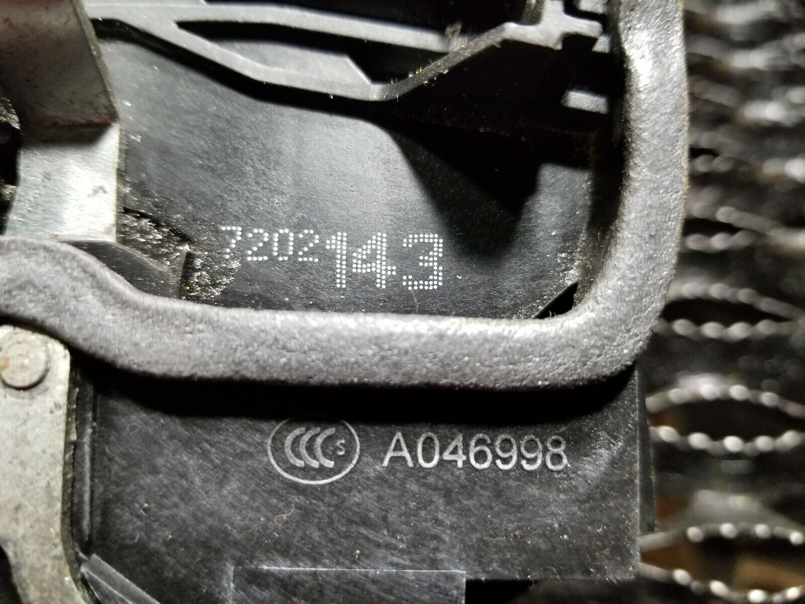 2006-2010 BMW 650i E63 Left Front Door Lock Actuator - OEM Replacement Part - Perfect for Door Lock Repair & Security Upgrade