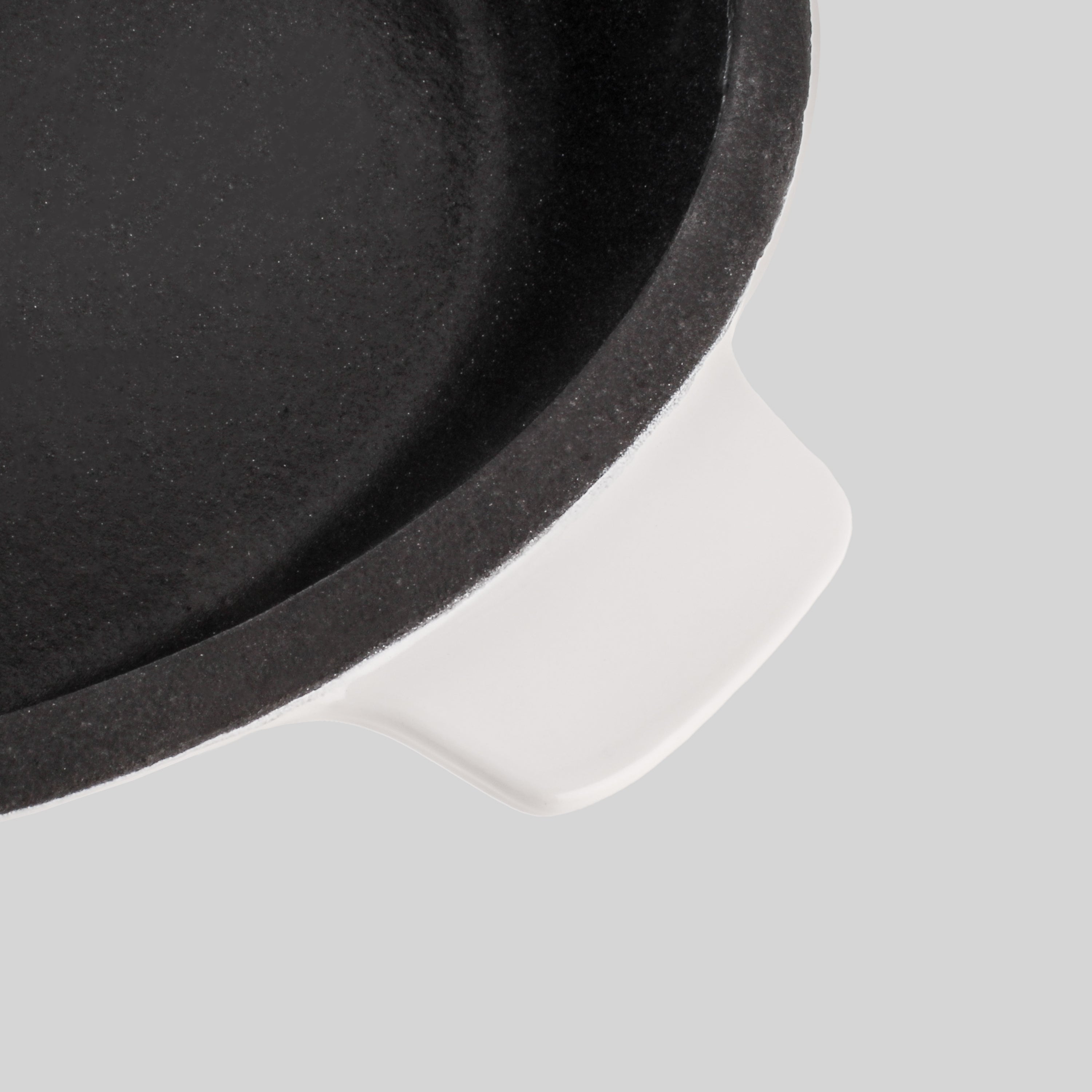 BergHOFF Neo 5-Piece Cast Iron Oval Dutch Oven Set with 10-Inch Fry Pan, 5-Quart & 8-Quart, White - Perfect for Braising, Roasting, and Family Dinners