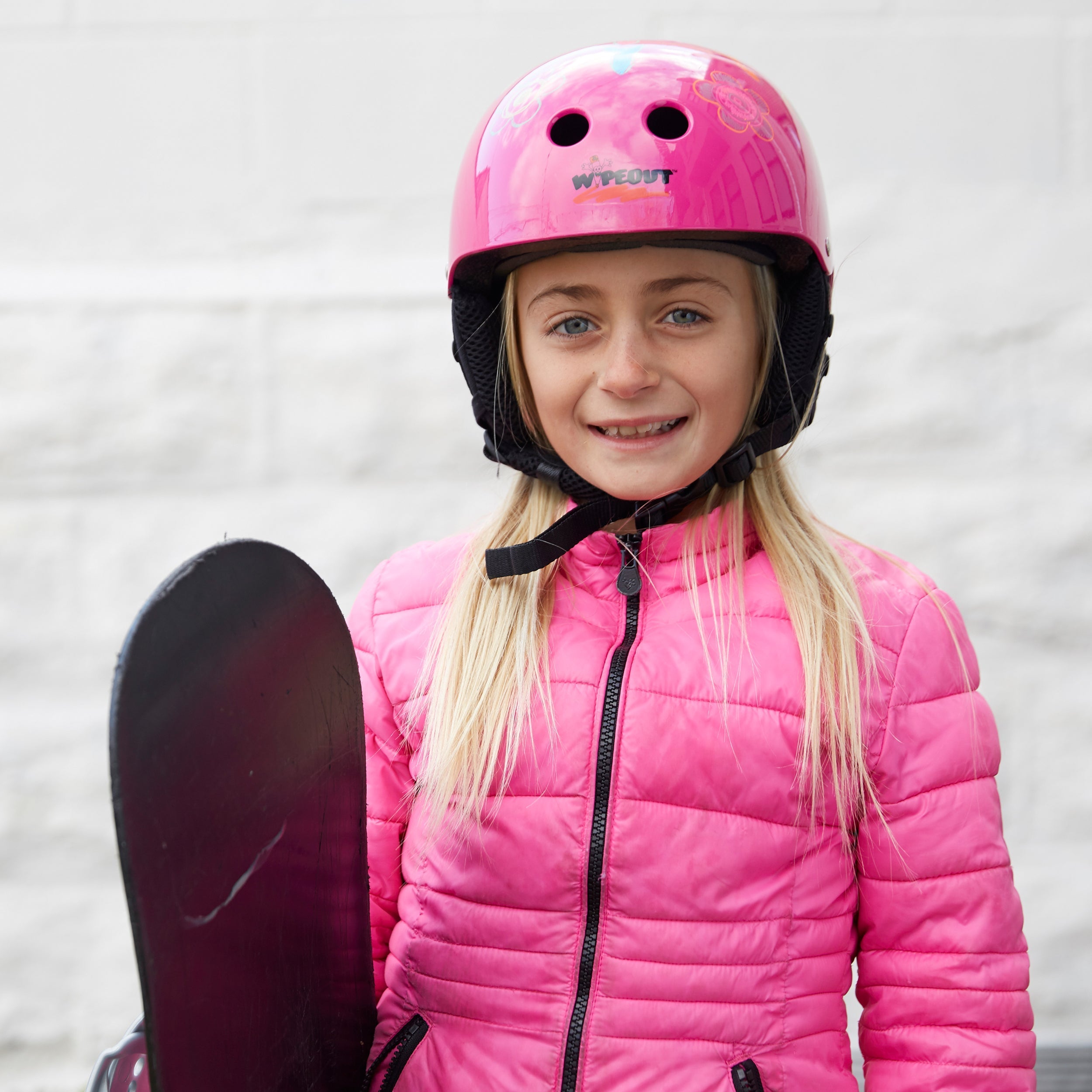 Wipeout™ Dry Erase Snow Helmet - Whiteboard Snowboard & Ski Helmet for Kids & Adults - Perfect for Slopes, Resorts & Winter Sports