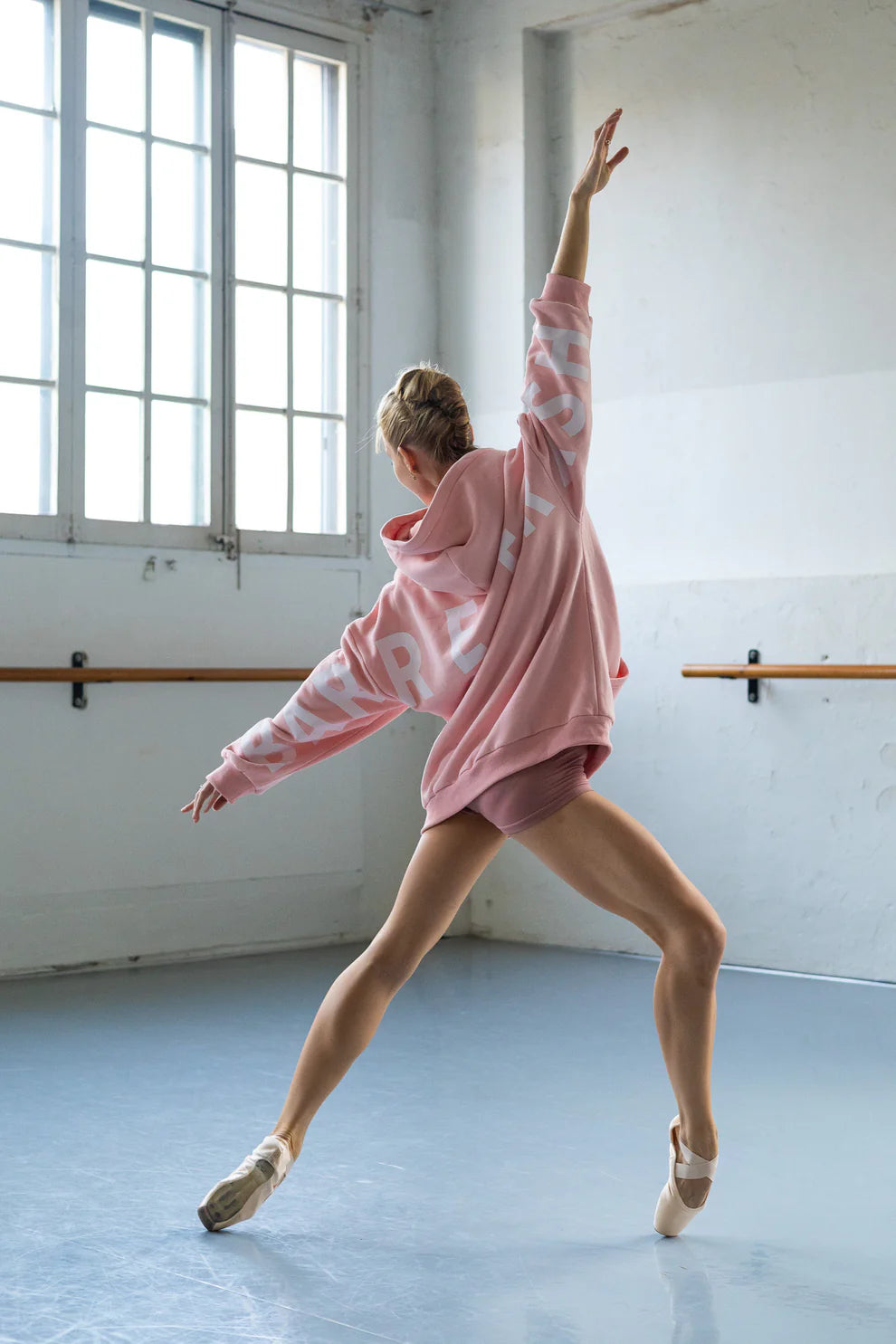 Oversized Hoodie for Women & Men - Soft Fleece Pullover Sweatshirt for Casual Wear, Lounge & Street Style | Cozy Winter Fashion