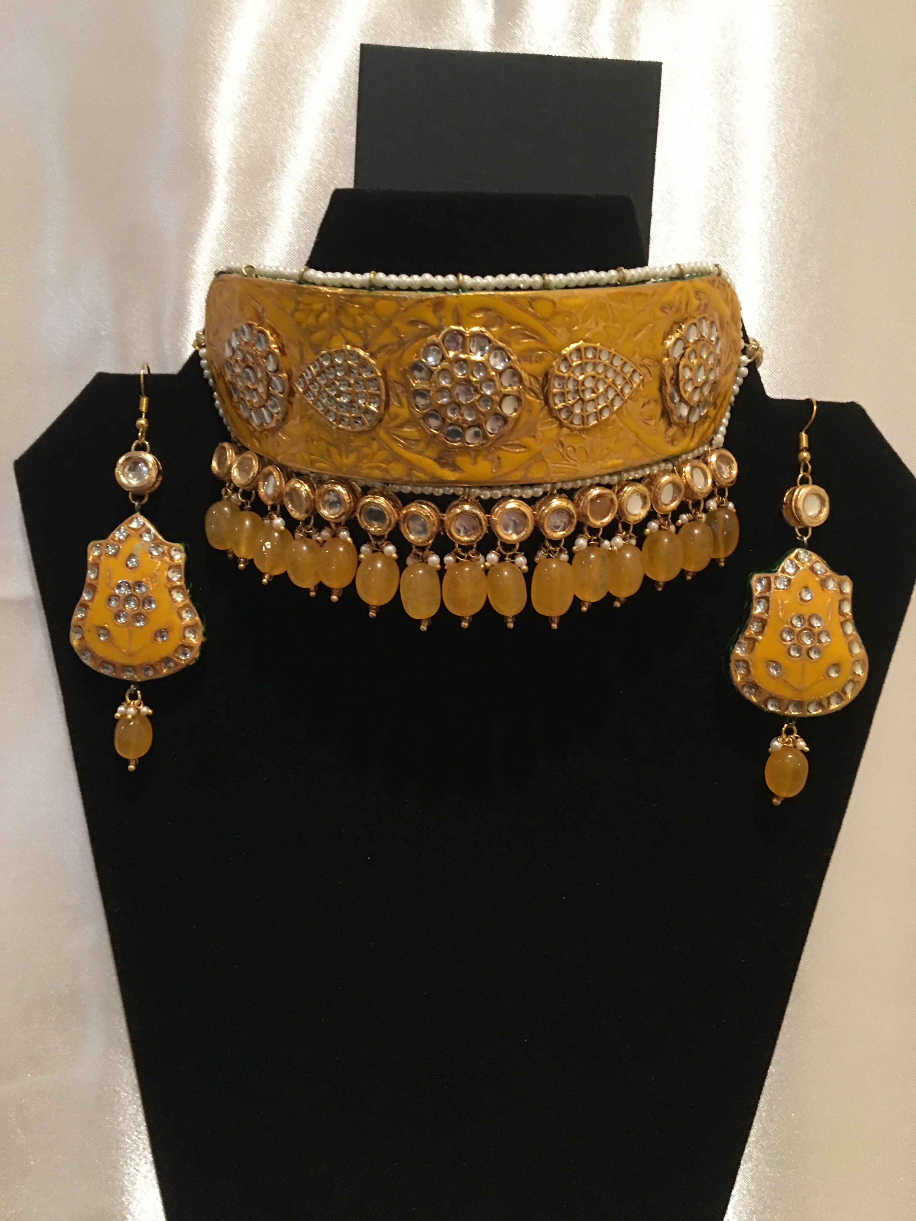 Exquisite Yellow Meenakari Choker Necklace - Handcrafted Indian Jewelry for Women - Perfect for Weddings, Parties & Ethnic Fashion